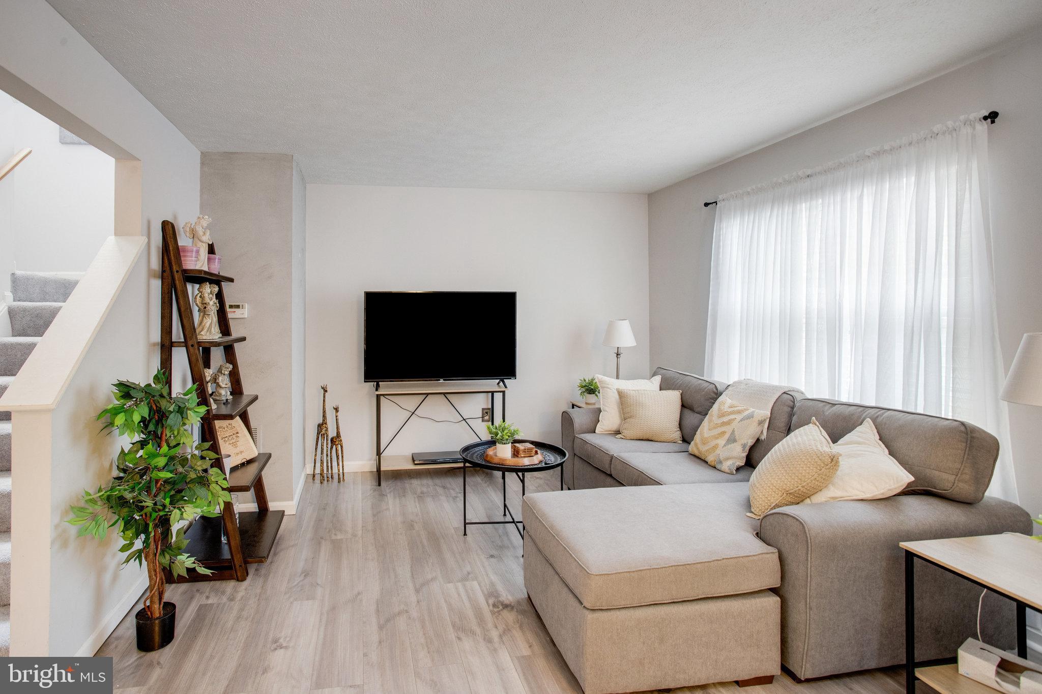 POTOMAC HILLS - Residential