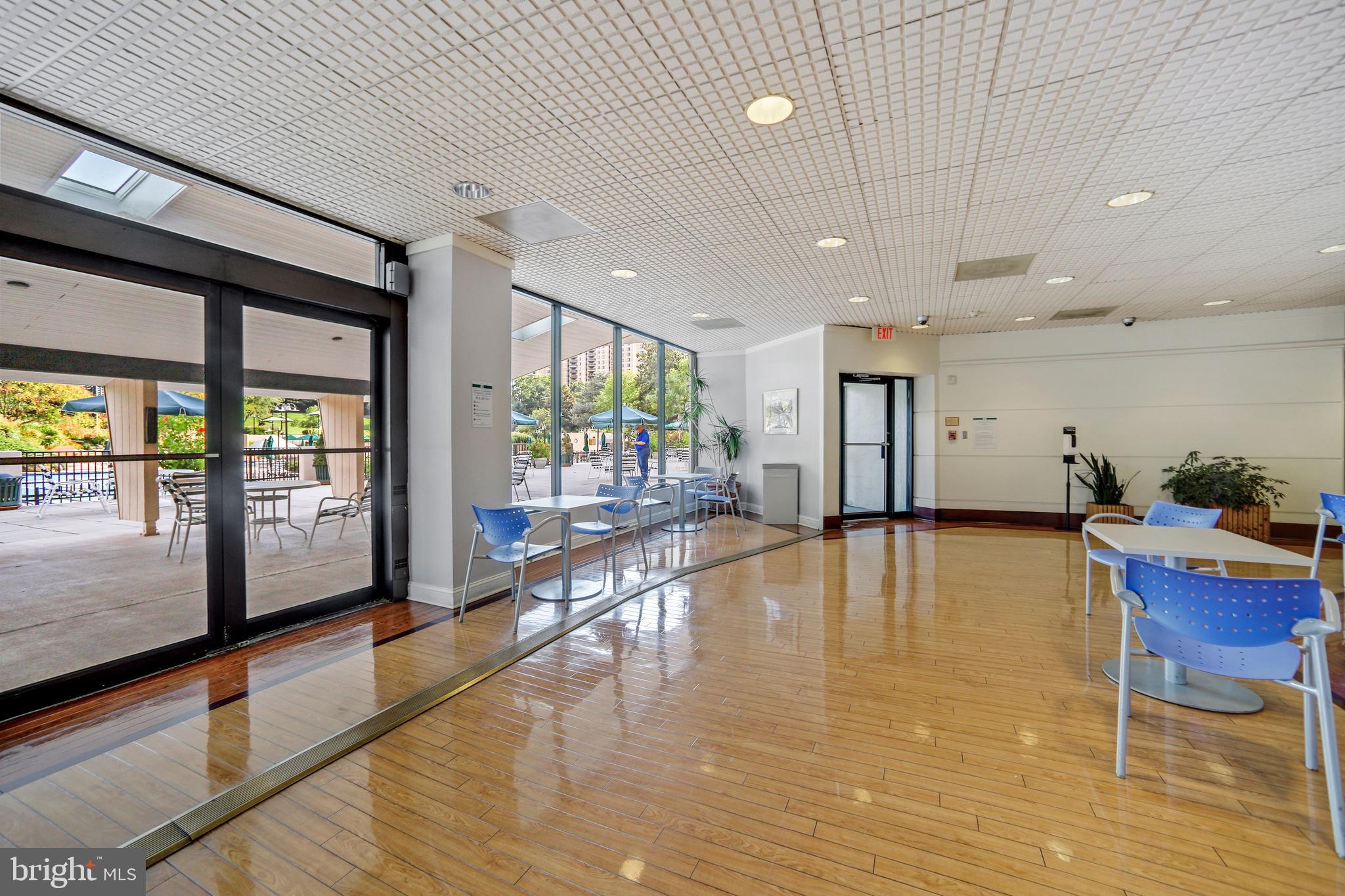 WATERGATE AT LANDMARK - Residential