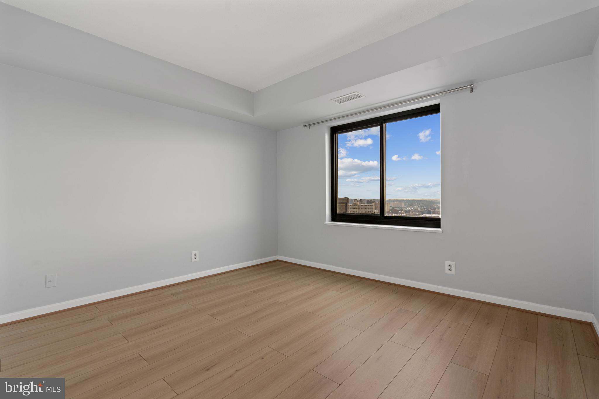 WATERGATE AT LANDMARK - Residential