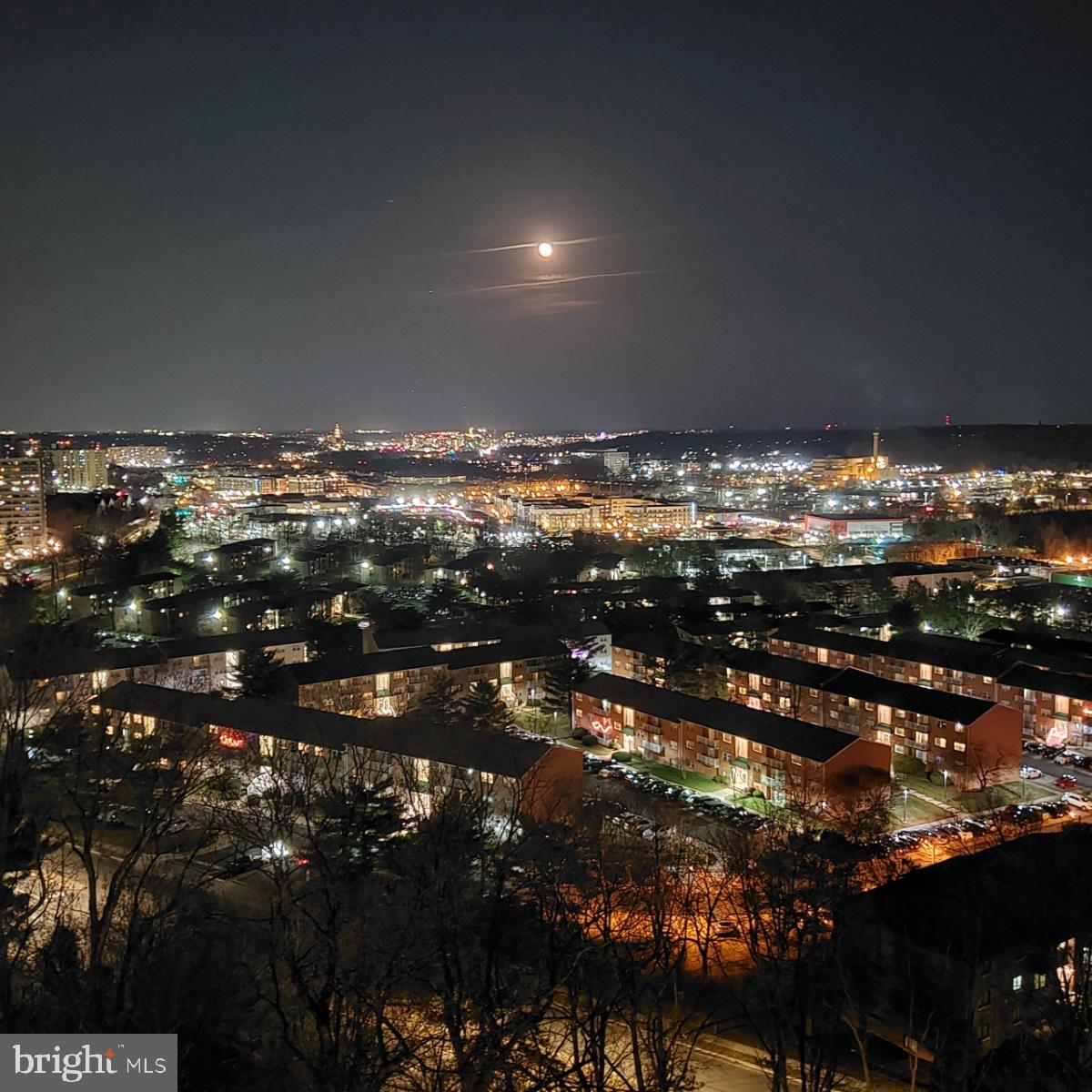 WATERGATE AT LANDMARK - Residential