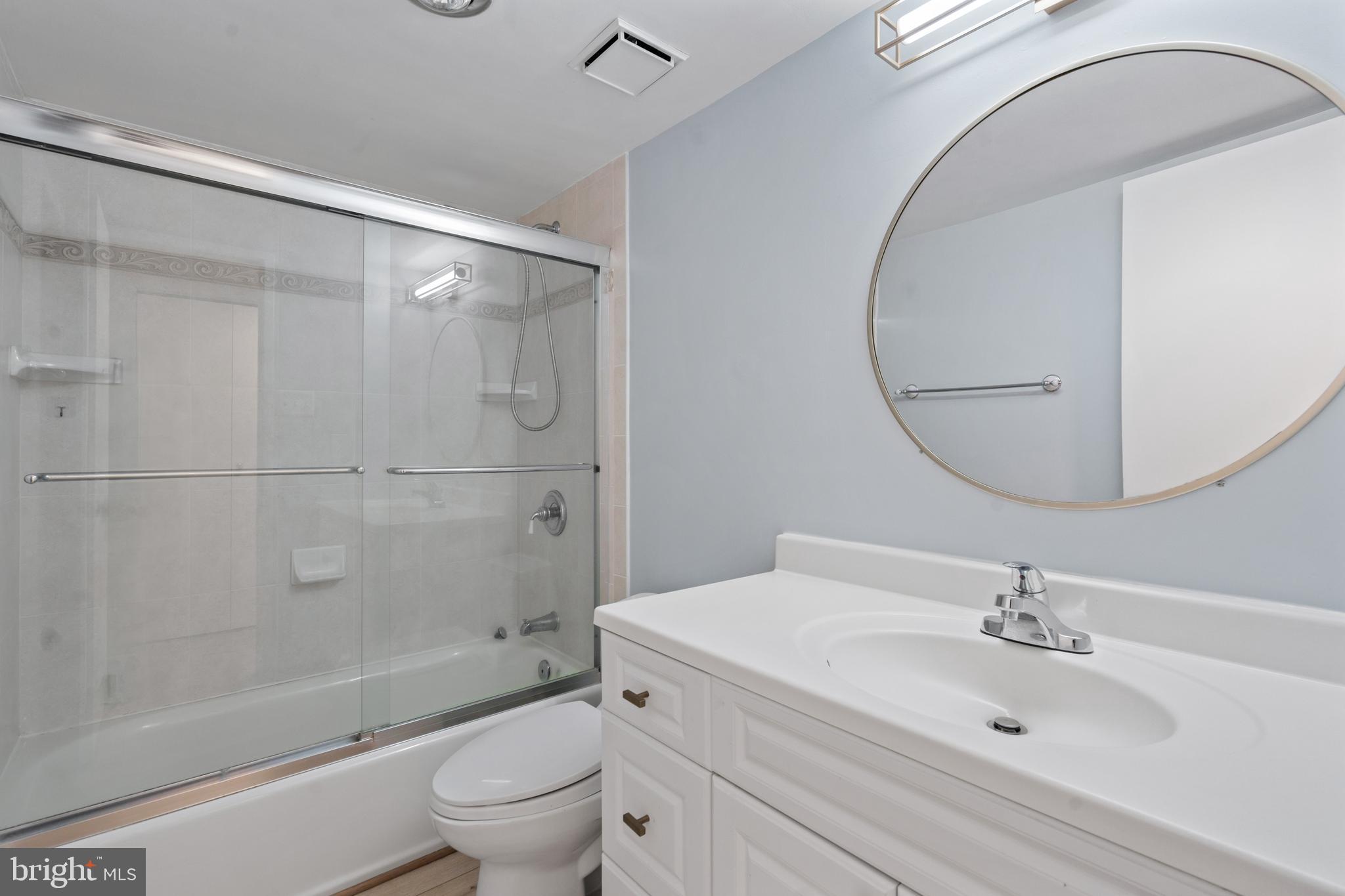 WATERGATE AT LANDMARK - Residential