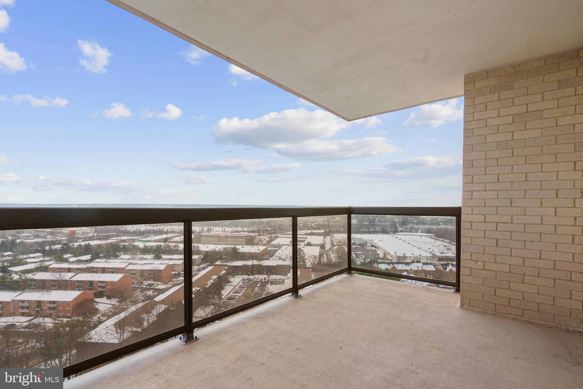 WATERGATE AT LANDMARK - Residential