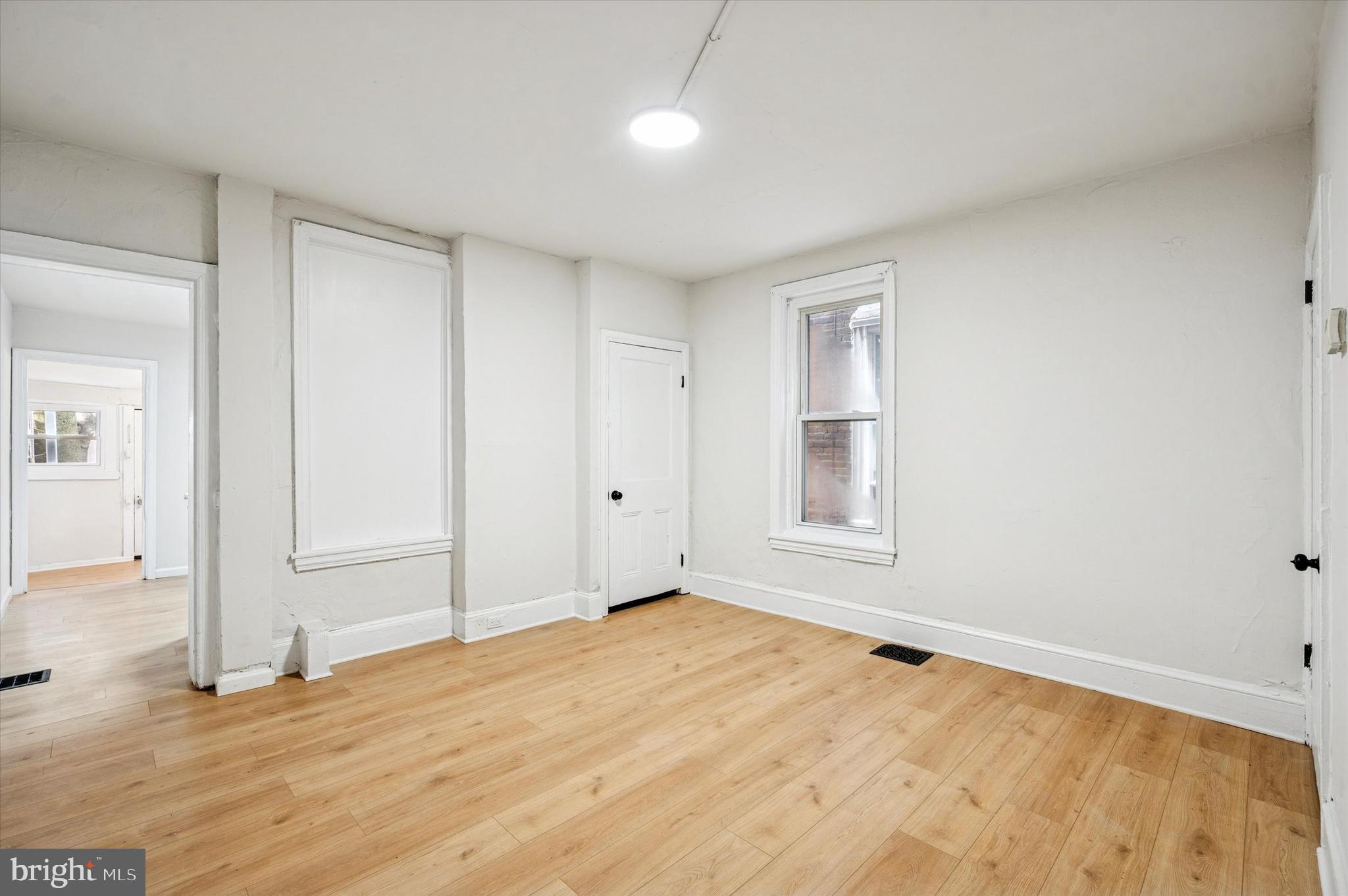 6313 SAYBROOK AVENUE