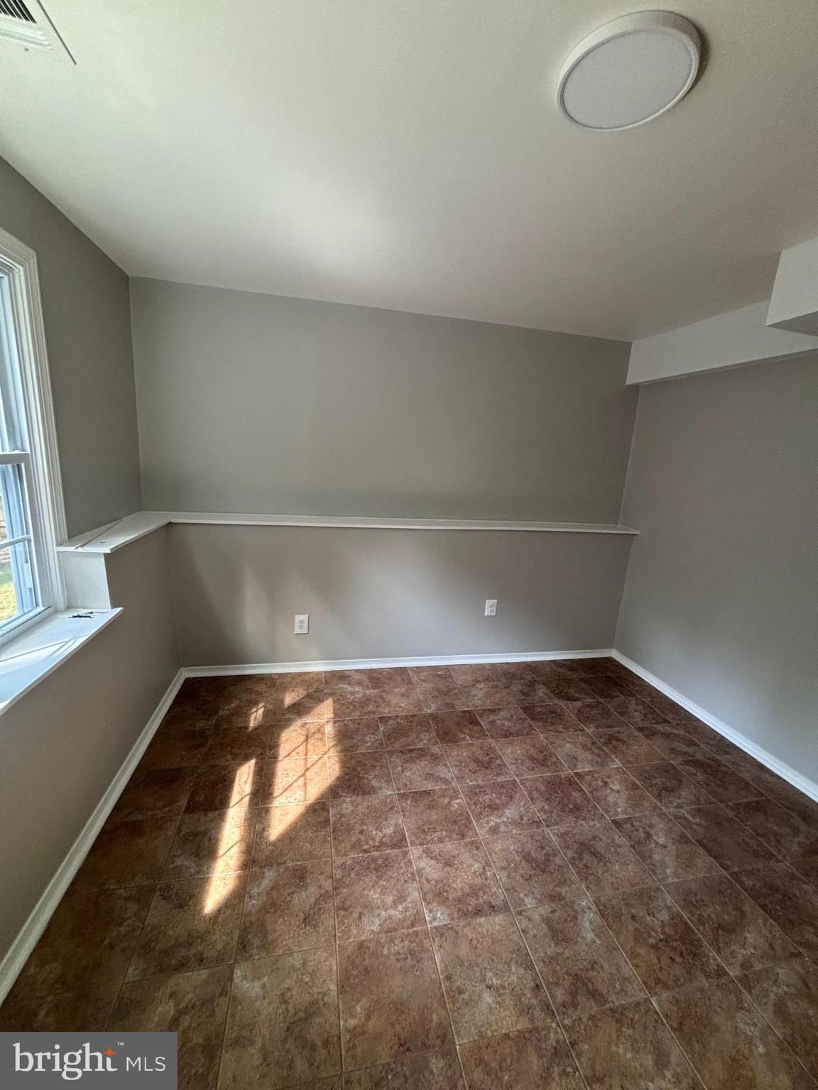 SHADOW WOODS - Residential Lease