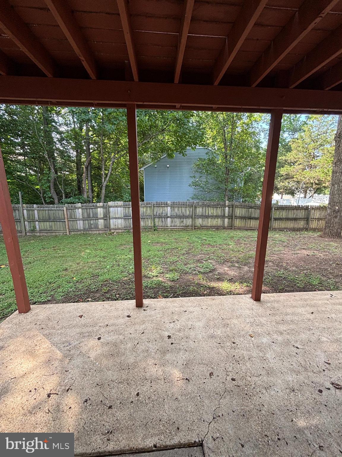 SHADOW WOODS - Residential Lease