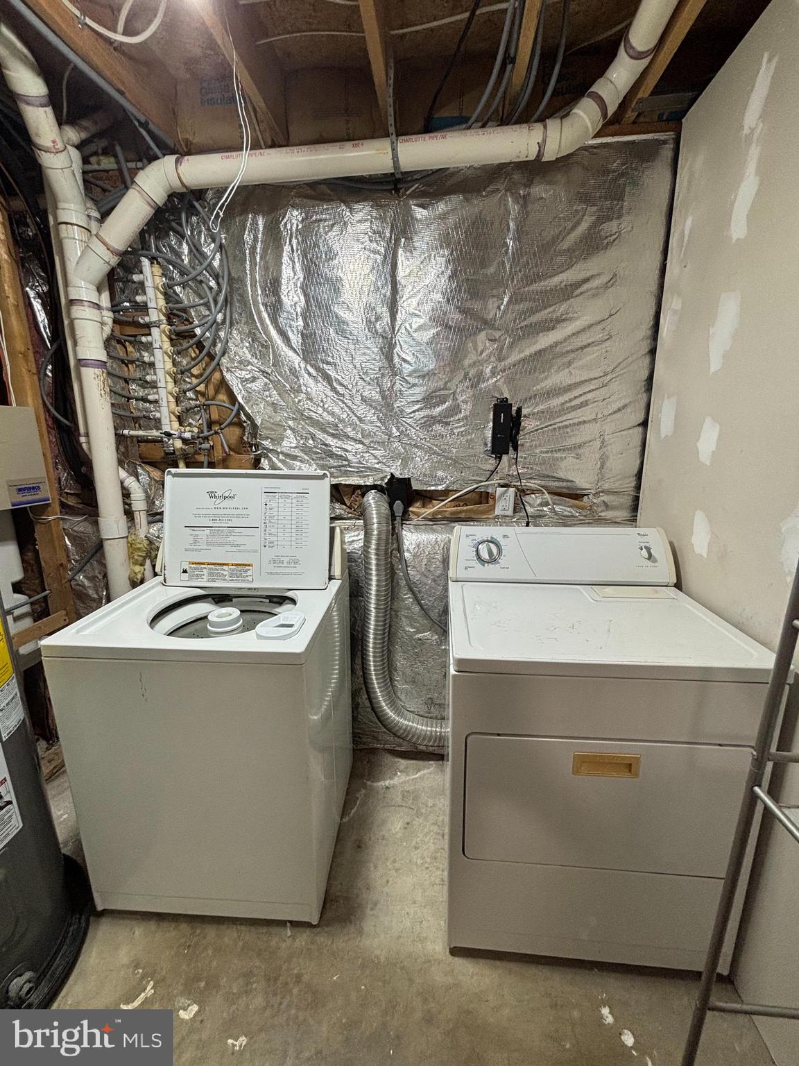 SHADOW WOODS - Residential Lease