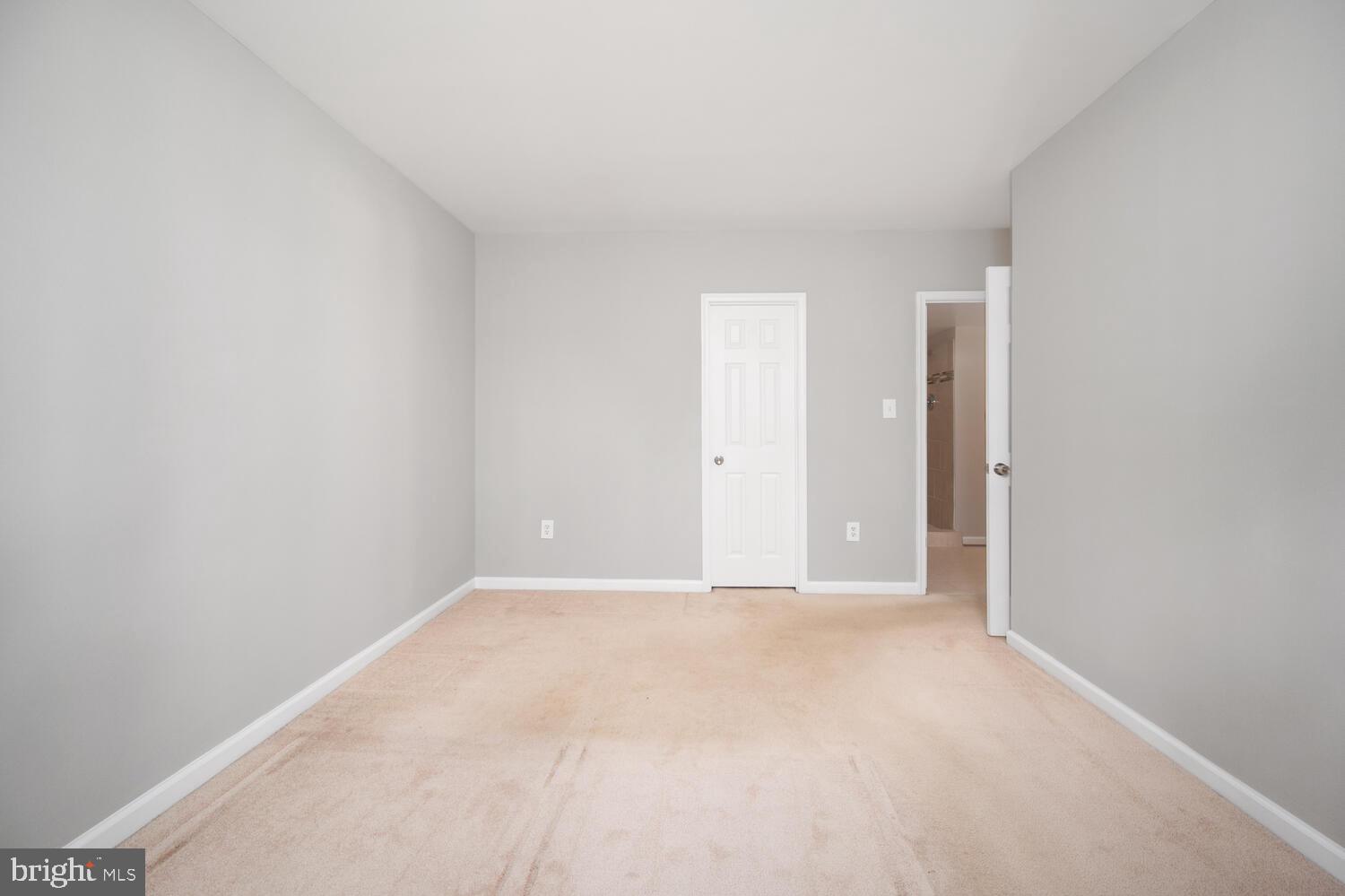 ELYSIAN WOODS - Residential Lease