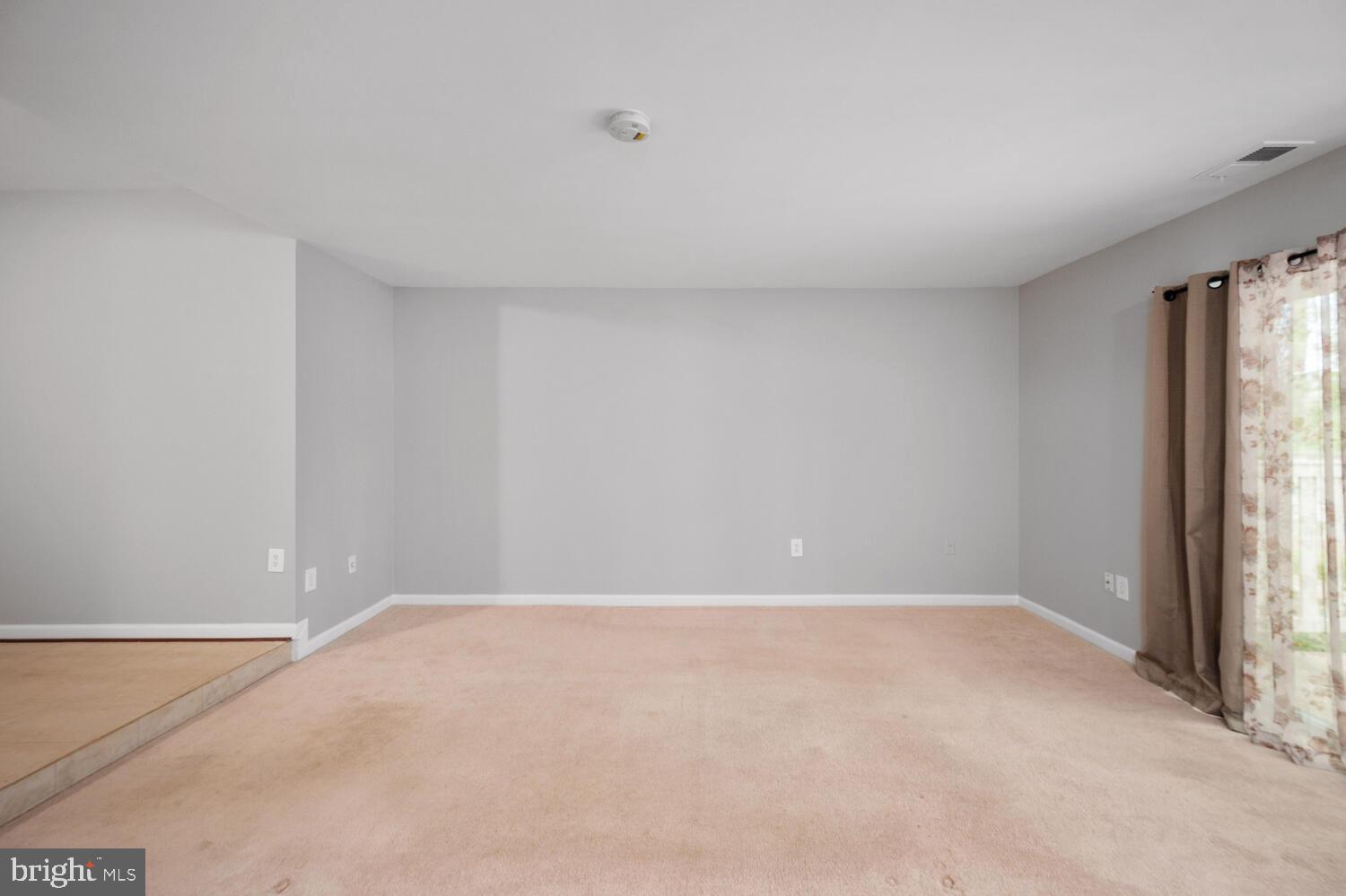 ELYSIAN WOODS - Residential Lease