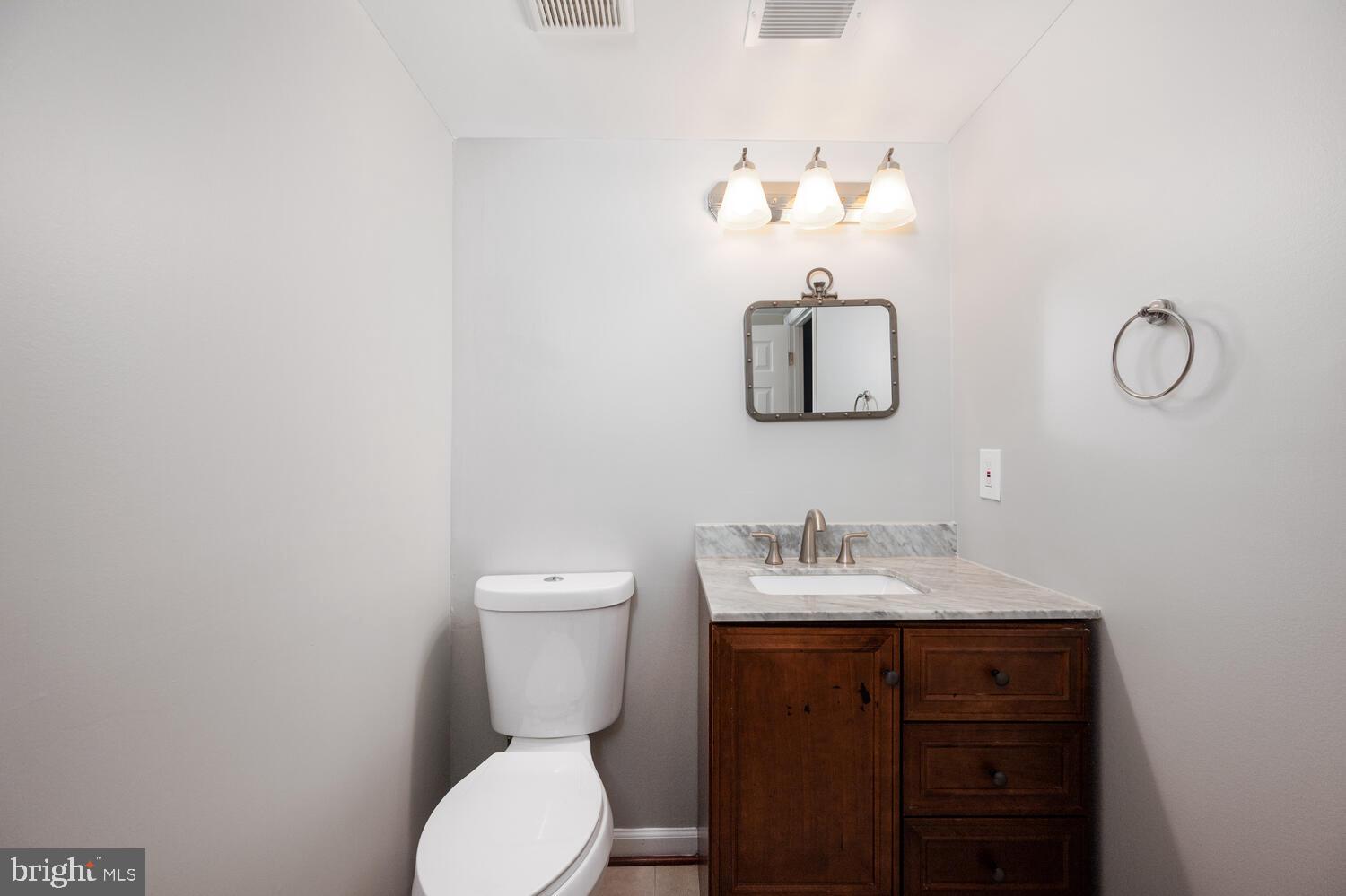 ELYSIAN WOODS - Residential Lease