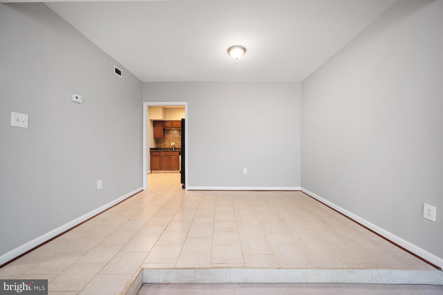 ELYSIAN WOODS - Residential Lease