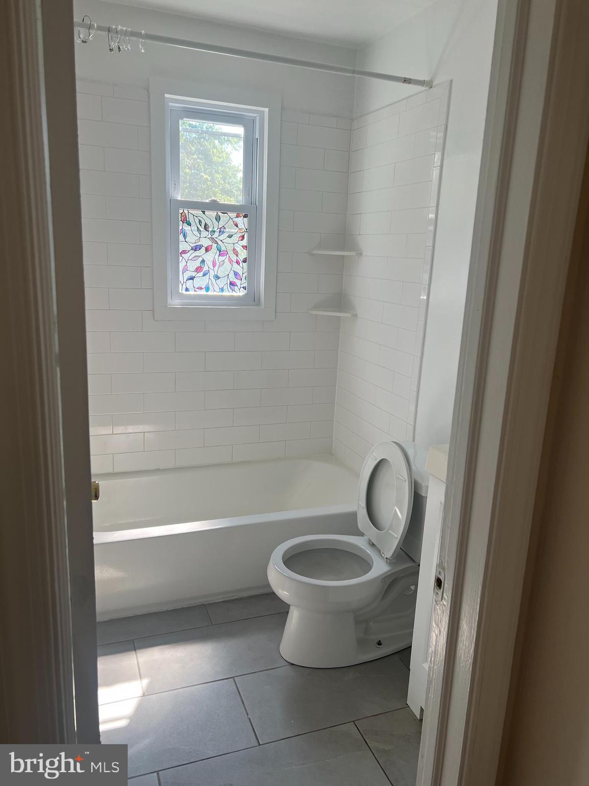 LAUREL - Residential Lease