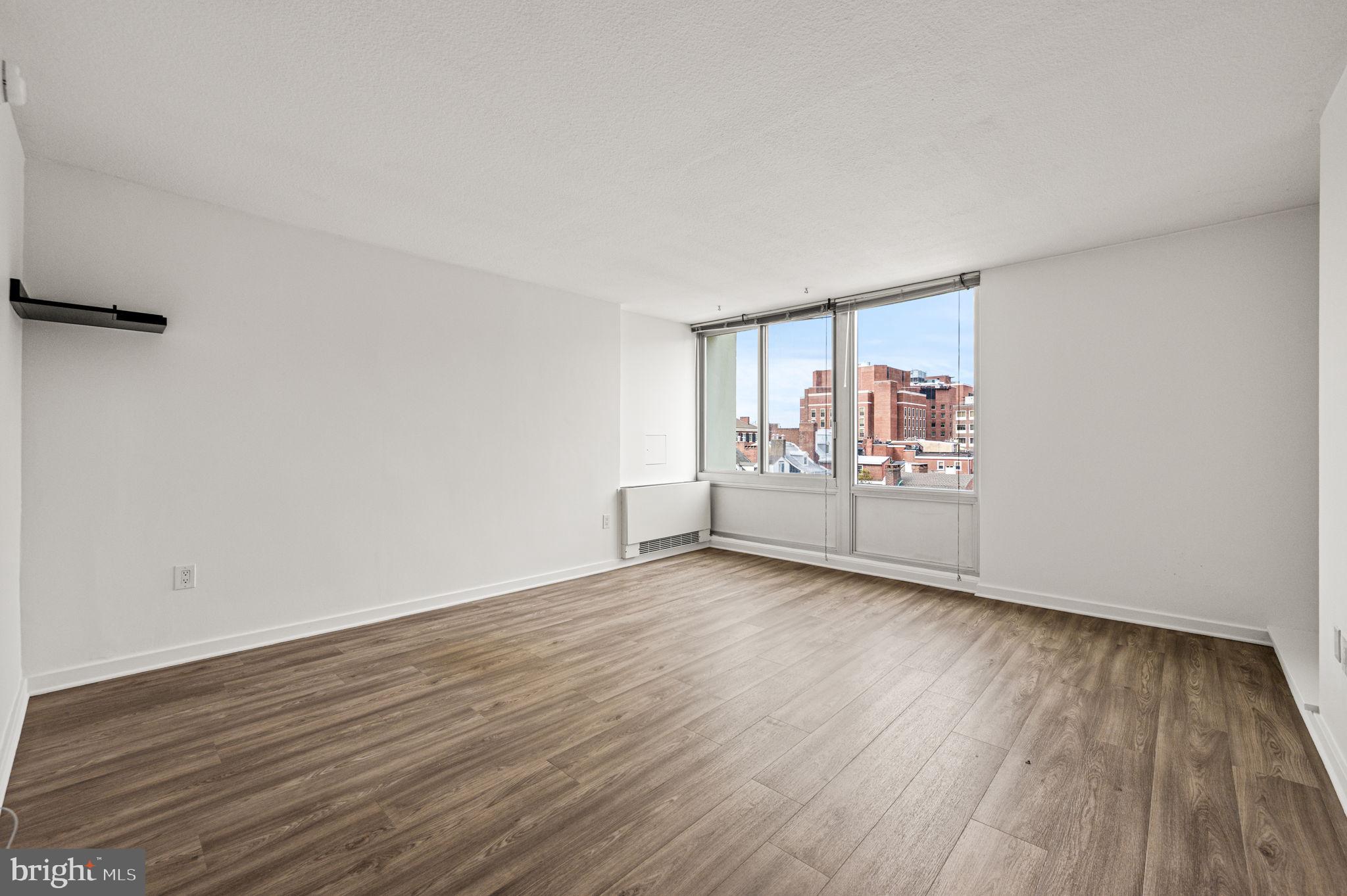 SOCIETY HILL - Residential