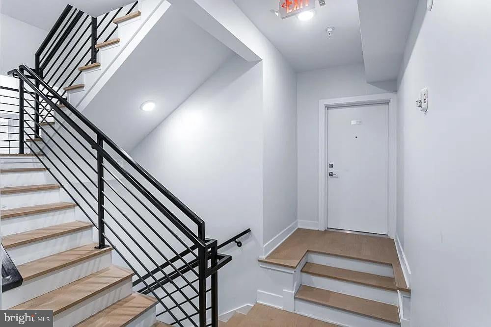 1109 NW FERN STREET NW 304