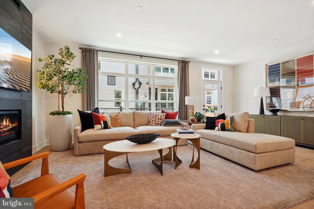 TYSONS RIDGE - Residential