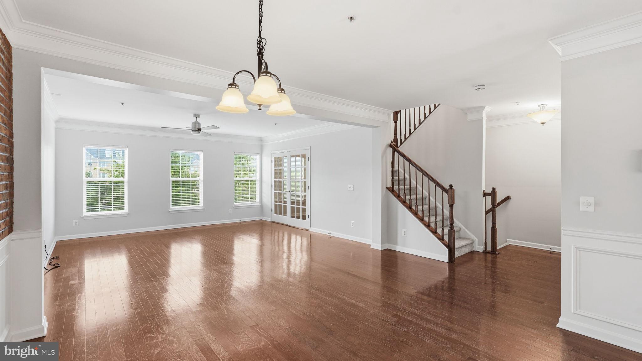 POTOMAC CLUB CONDOMINIUMS - Residential