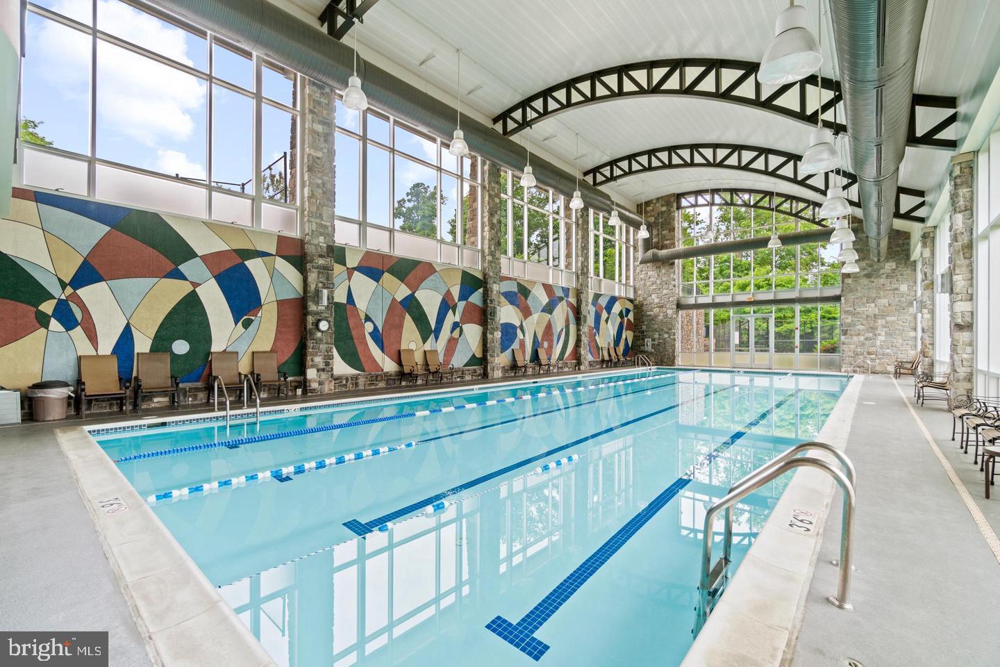 POTOMAC CLUB CONDOMINIUMS - Residential