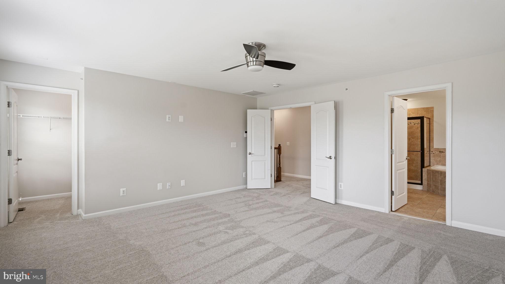 POTOMAC CLUB CONDOMINIUMS - Residential