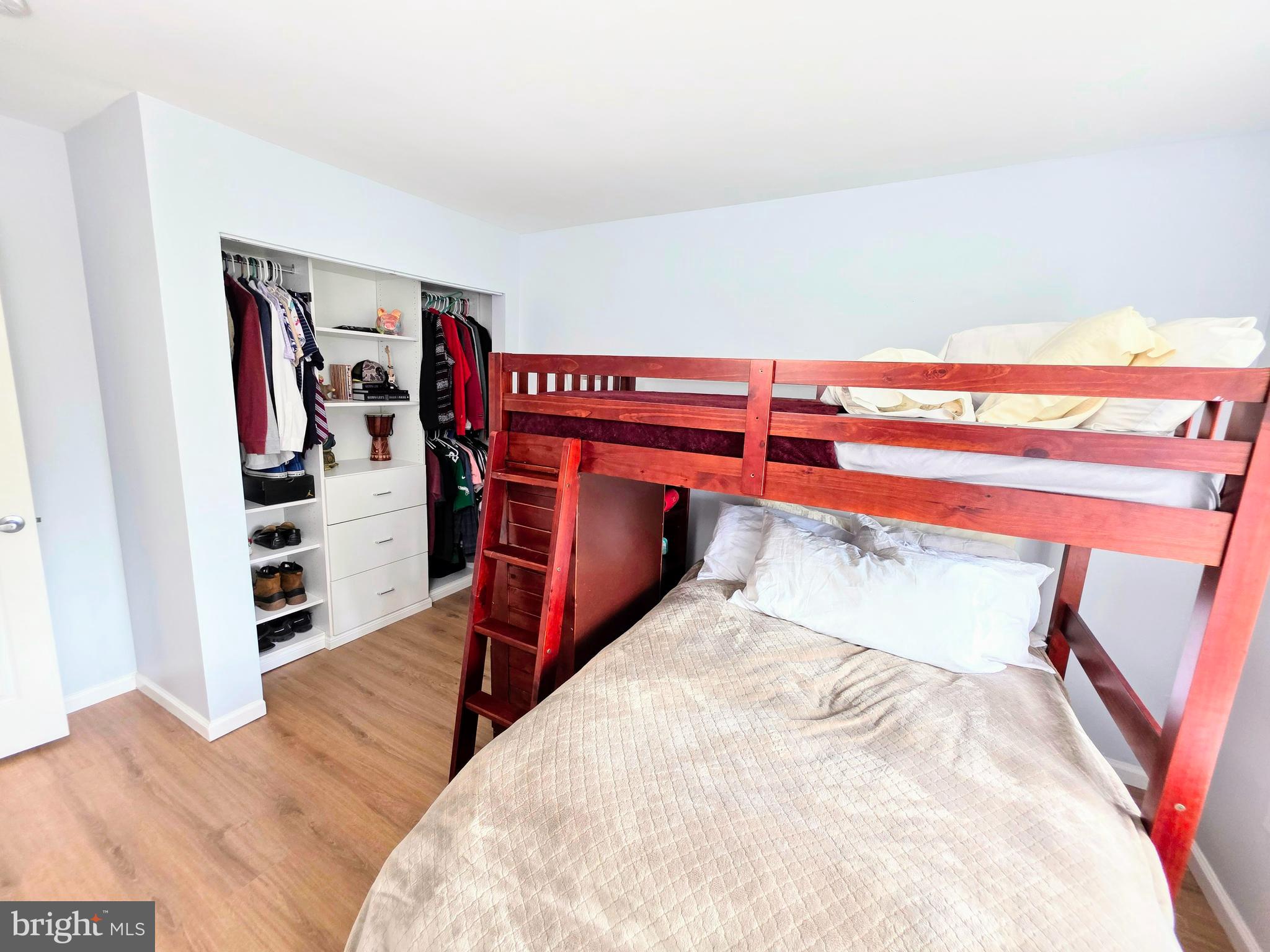 CHARLESTOWN OAKS - Residential