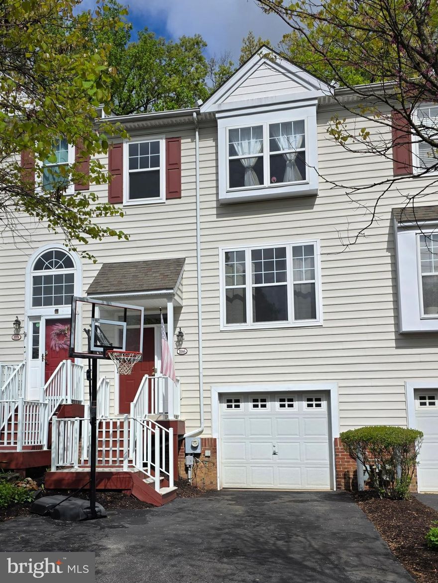 Welcome to this spacious, move-in ready Charlestown Oaks townhouse, located in the award-winning Great Valley School District. Offering 3 bedrooms and 2.5 bathrooms, this home combines comfort, style, and convenience in an ideal setting close to shopping, dining, and scenic trails.
The main level features a bright and airy living and dining room filled with natural light, complemented by a convenient butler’s pantry and a half bath. The large eat-in kitchen opens to a cozy family room with fireplace, perfect for relaxing or entertaining. Step outside to the private deck, where you can enjoy peaceful views of the wooded surroundings.
Upstairs, the spacious primary suite boasts vaulted ceilings, three generous closets—including a walk-in—and an ensuite bathroom with a soaking tub. Two additional bedrooms and a hall bath complete the upper level.
The home also includes a large lower level with laundry, offering ample storage or potential for additional living space, along with an attached garage for added convenience. With easy access to the highway, commuting is a breeze.
Don’t miss this opportunity to own a beautiful home in a prime location!