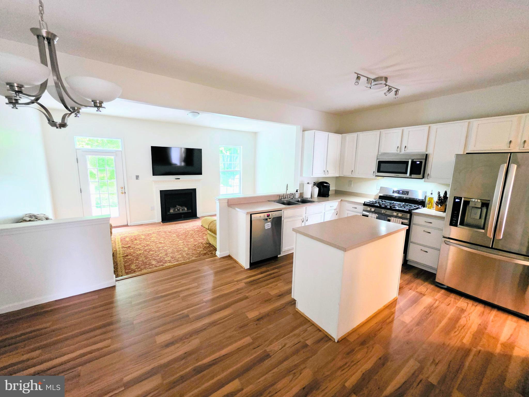 CHARLESTOWN OAKS - Residential