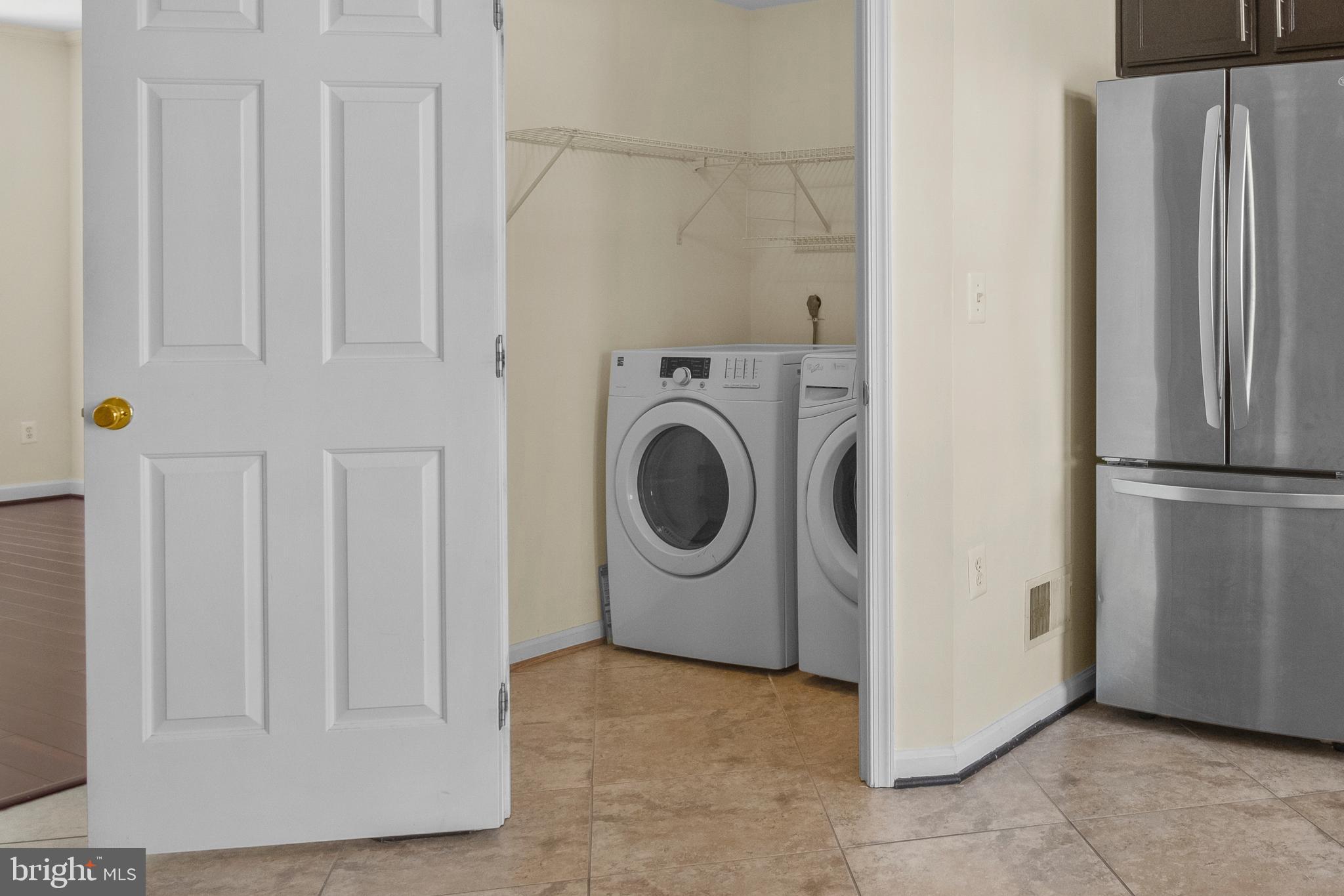 CEDAR LAKES - Residential Lease