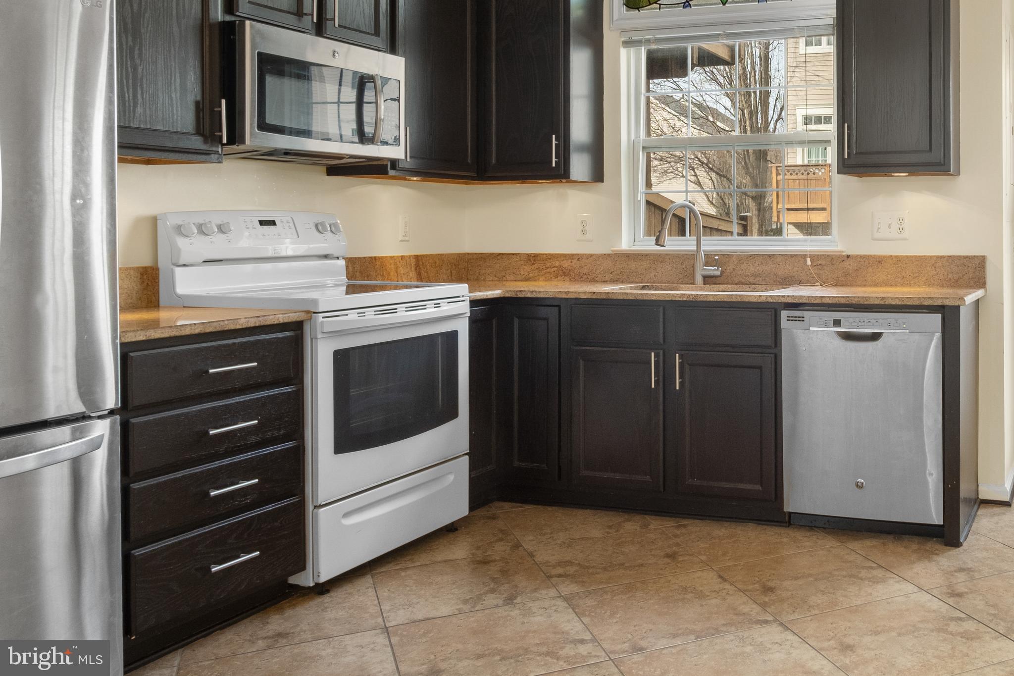 CEDAR LAKES - Residential Lease