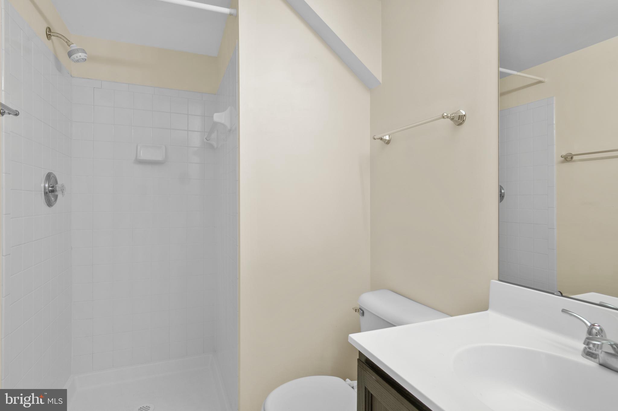 CEDAR LAKES - Residential Lease