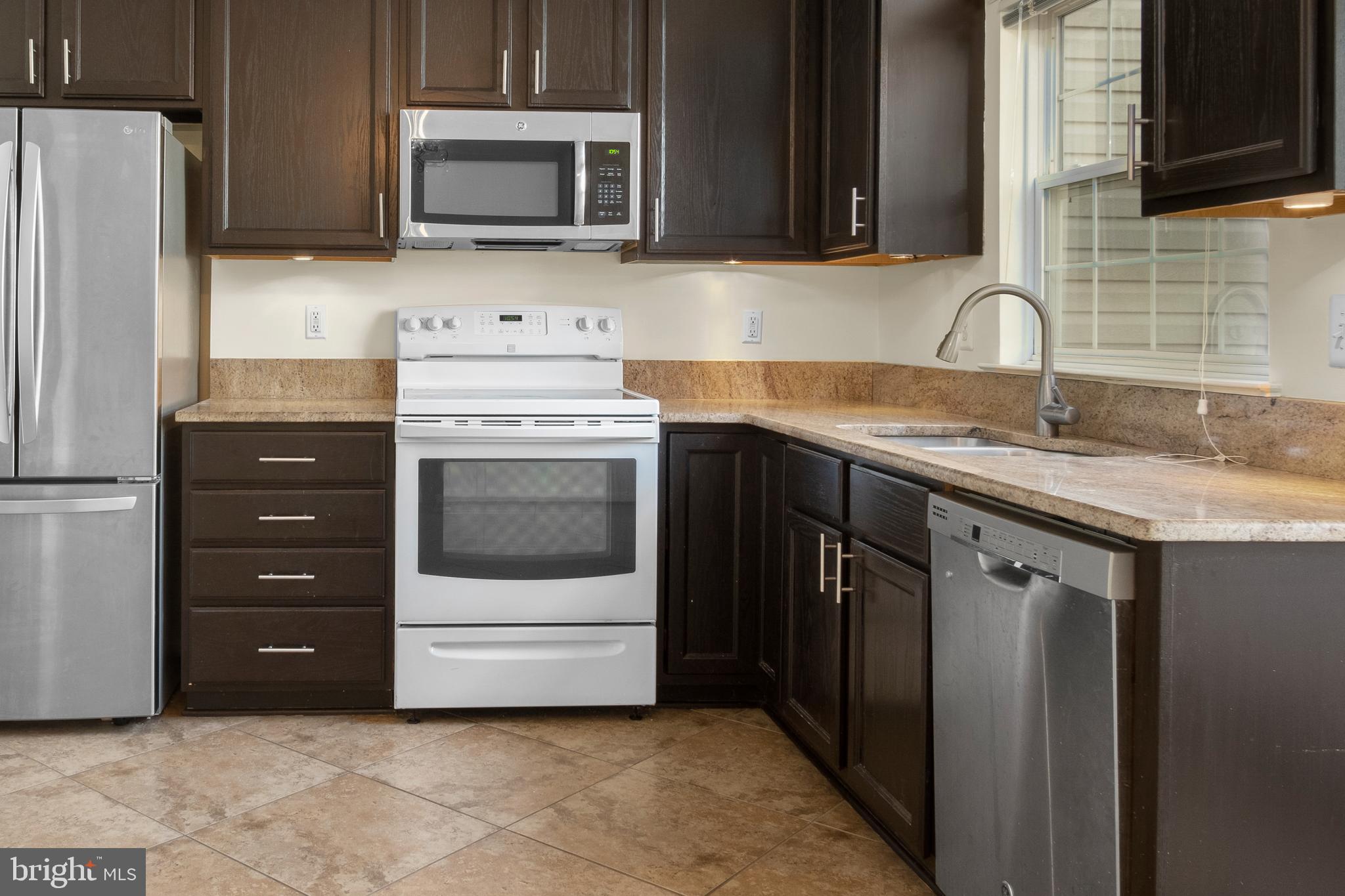 CEDAR LAKES - Residential Lease