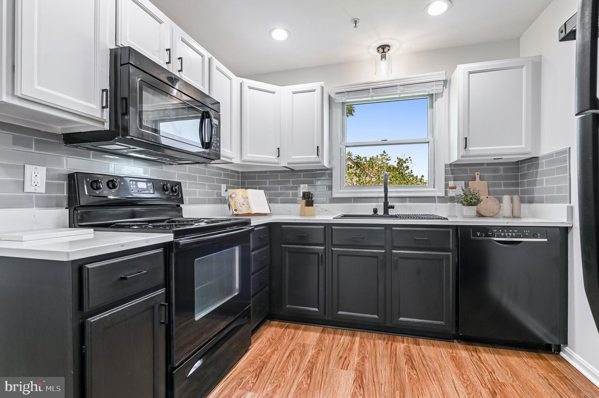 BAYSIDE - Residential