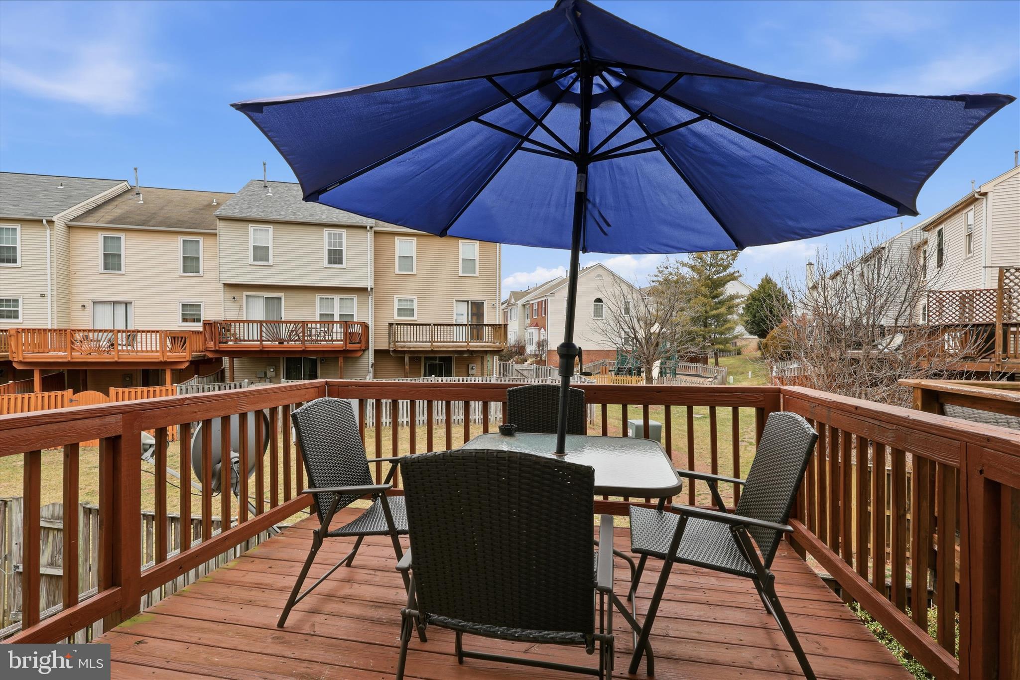 LIFESTYLE AT SULLY STATION - Residential