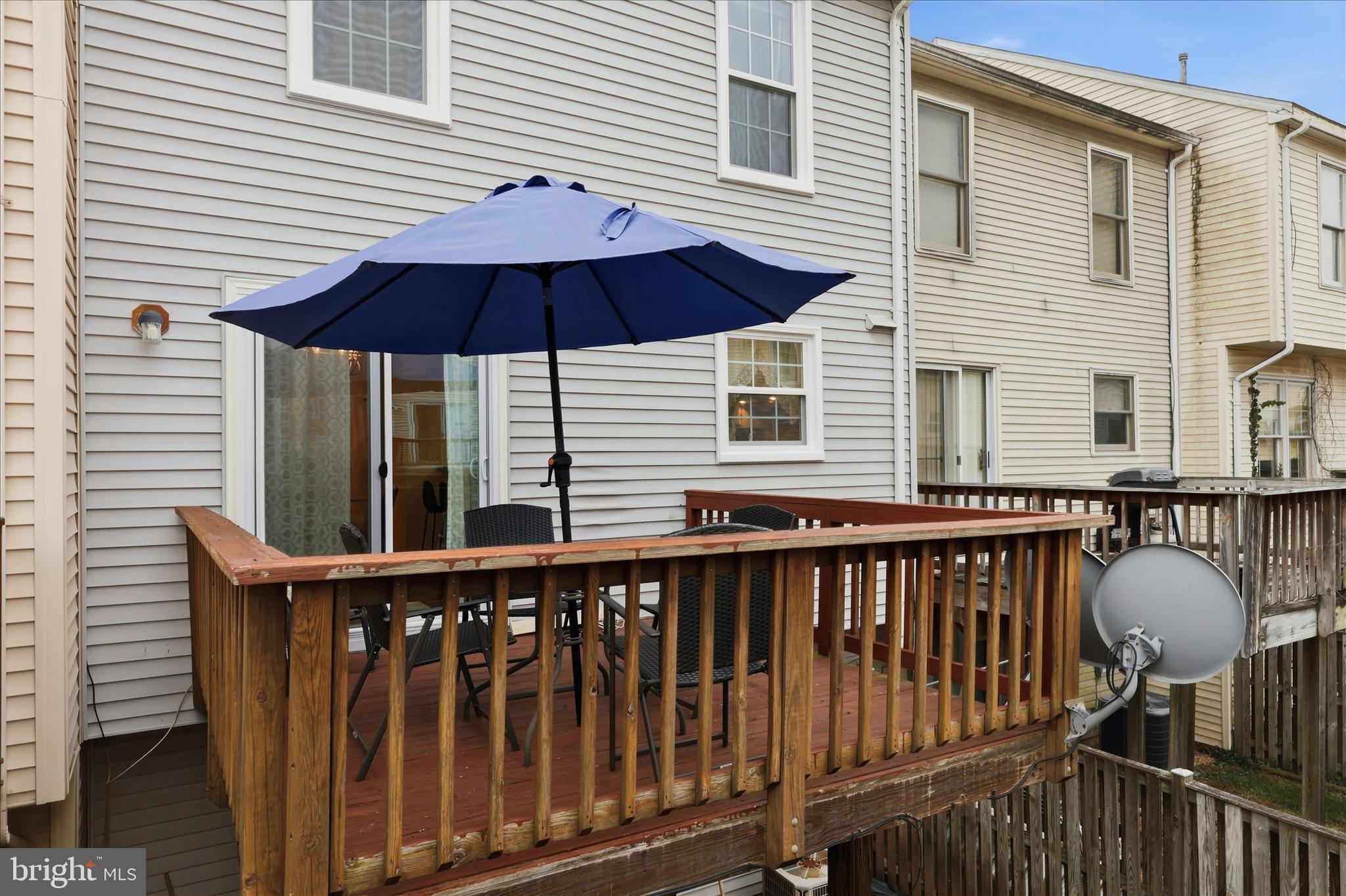 LIFESTYLE AT SULLY STATION - Residential