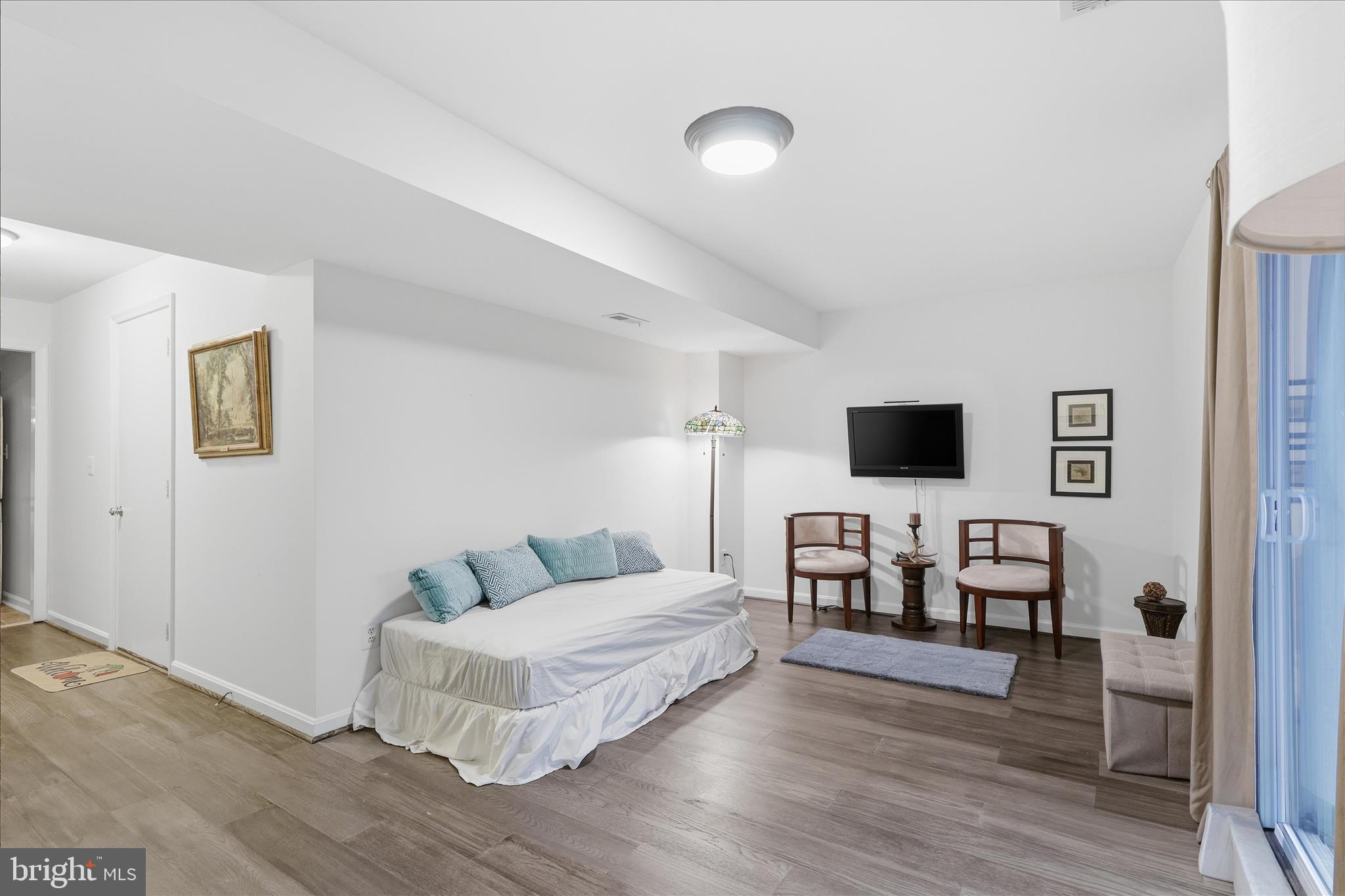 LIFESTYLE AT SULLY STATION - Residential