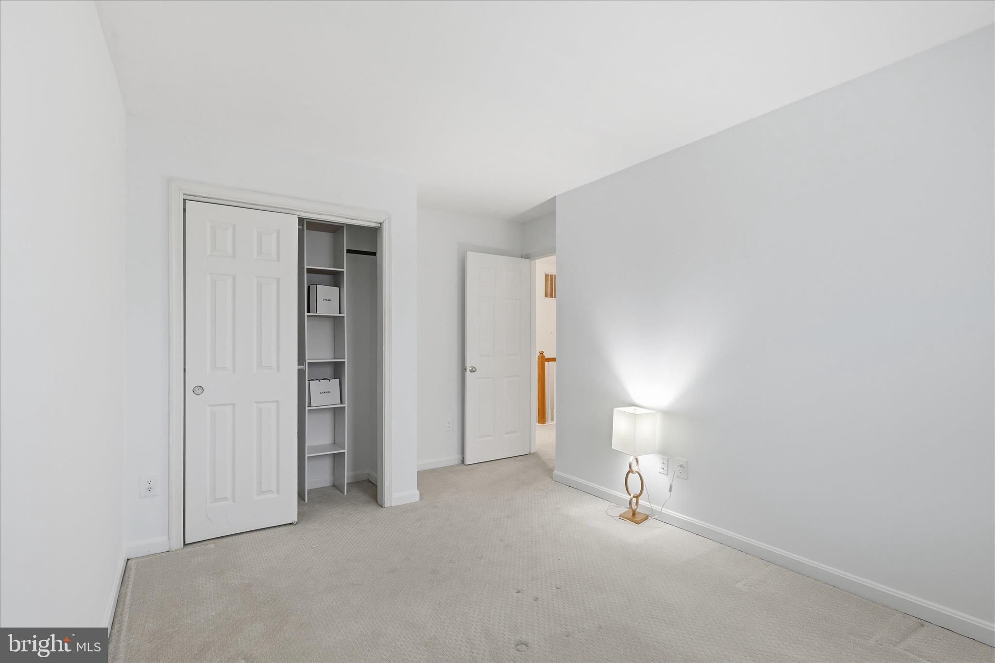 LIFESTYLE AT SULLY STATION - Residential