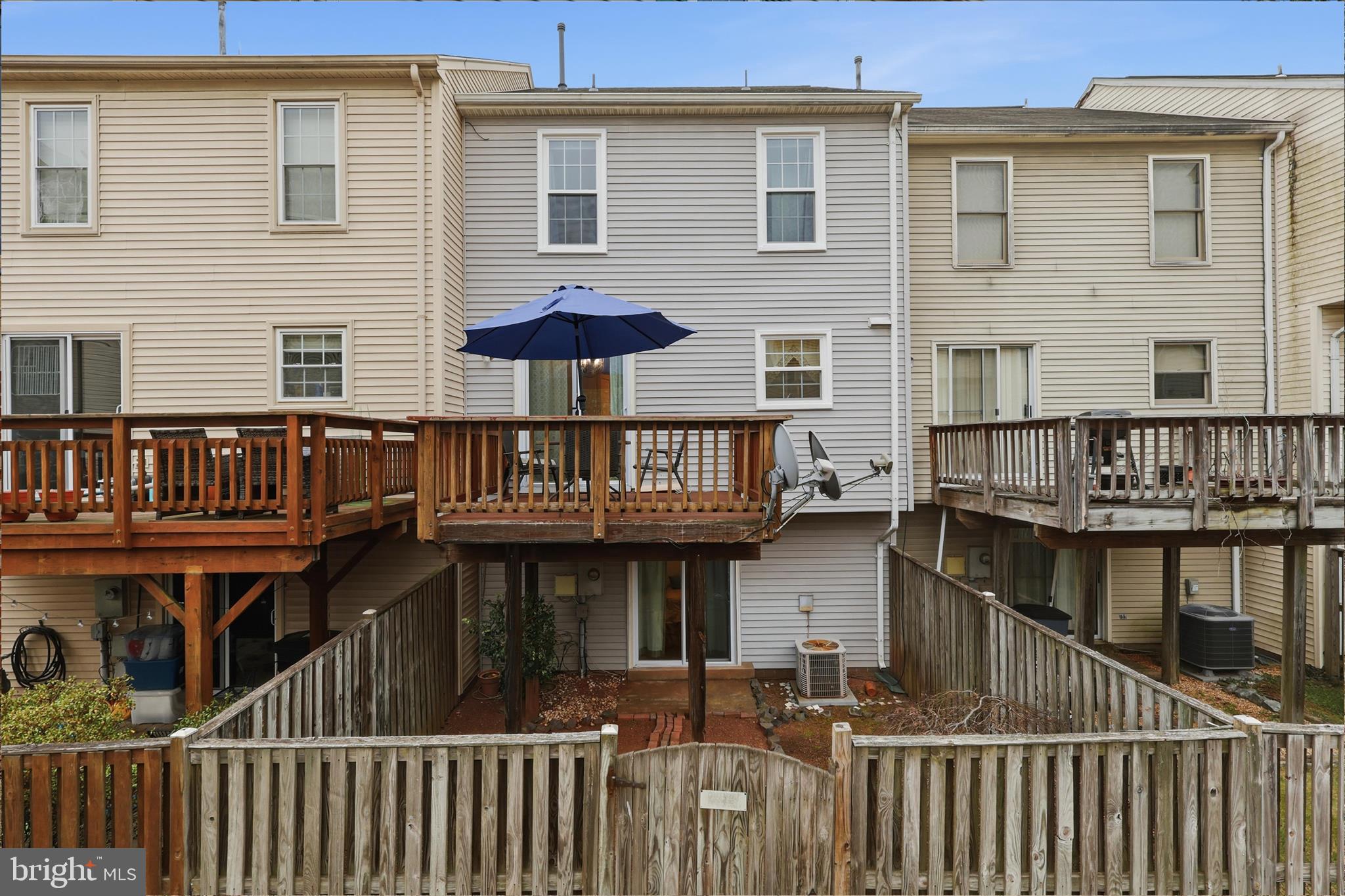 LIFESTYLE AT SULLY STATION - Residential