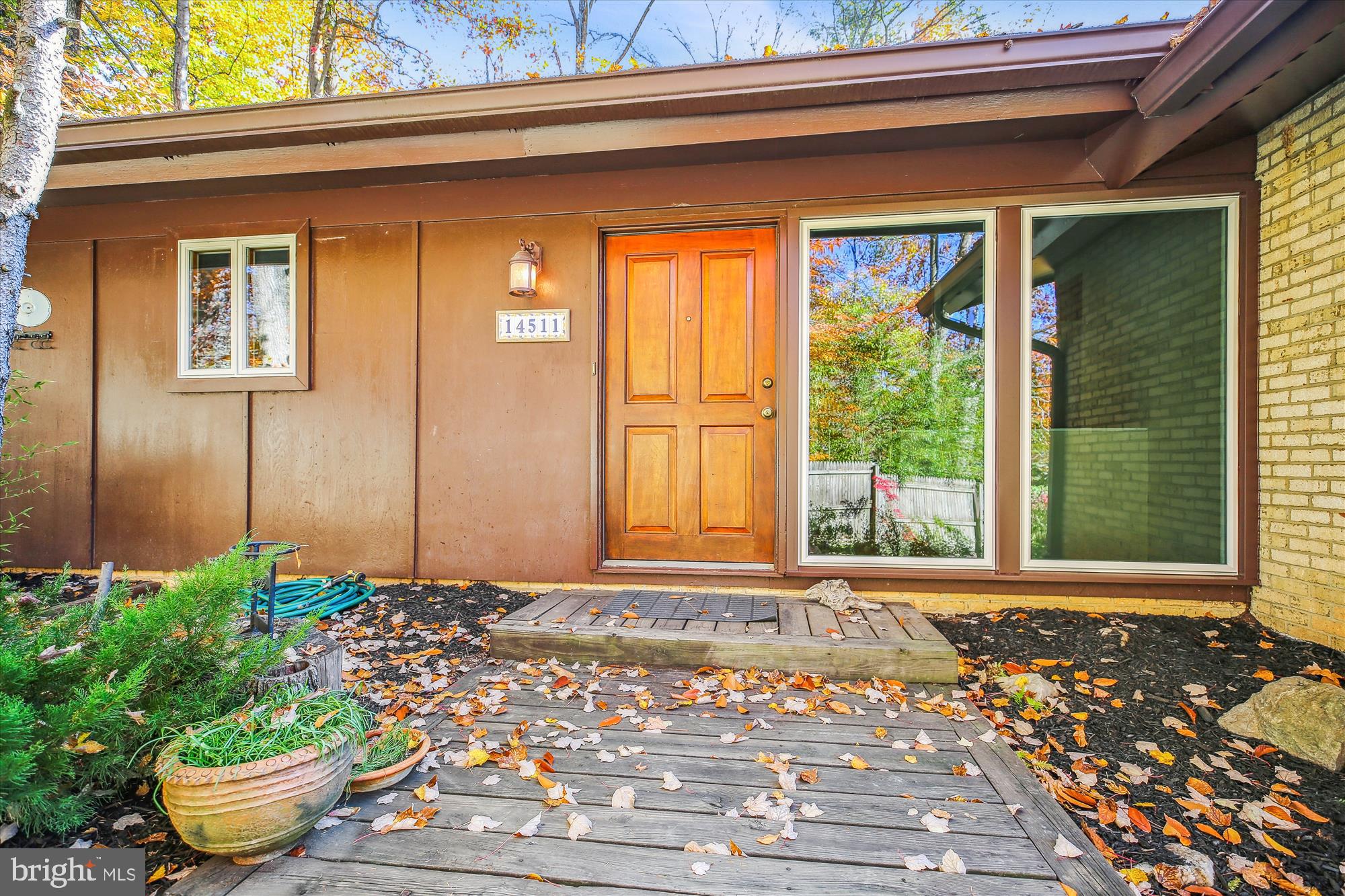 MANOR WOODS - Residential