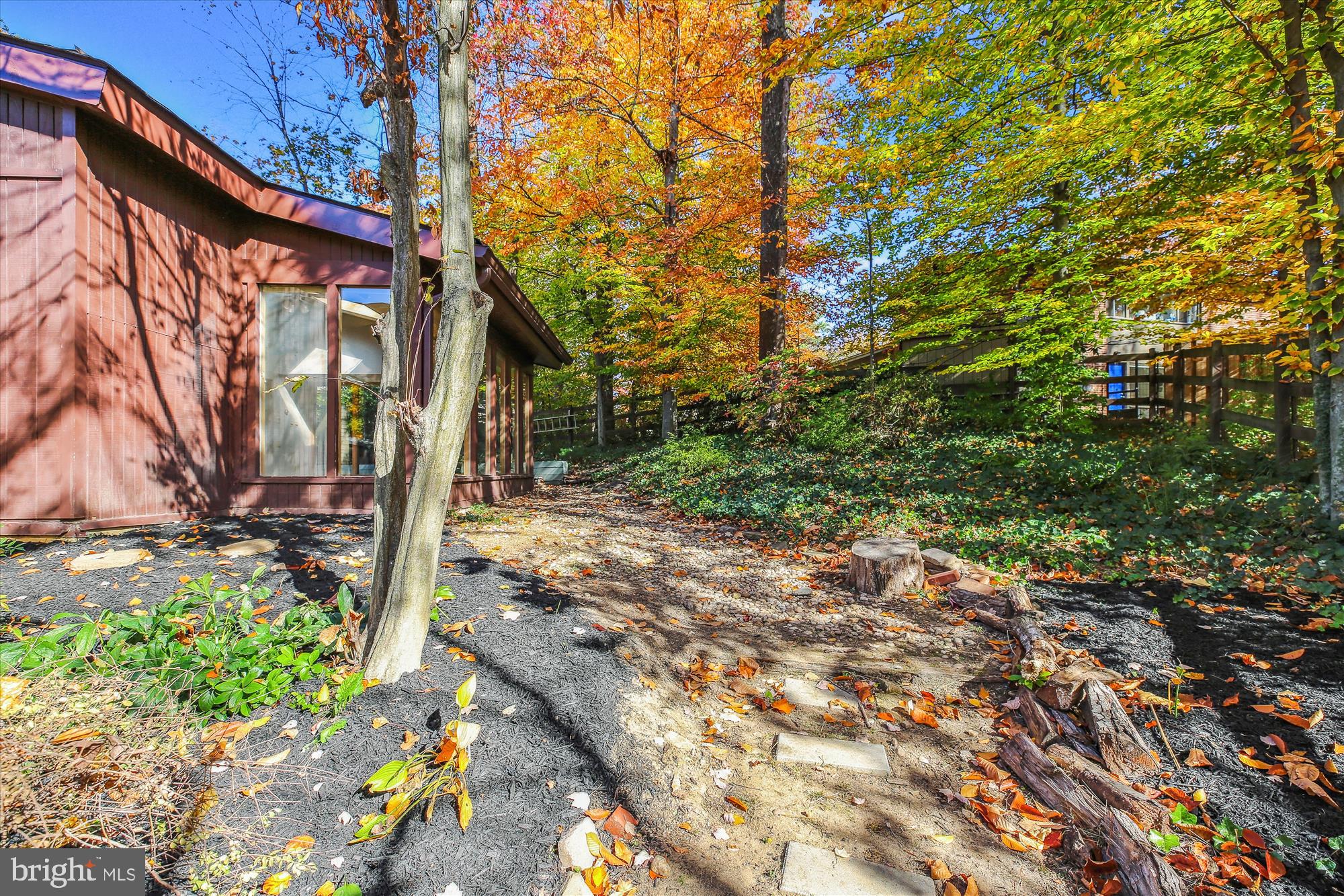 MANOR WOODS - Residential