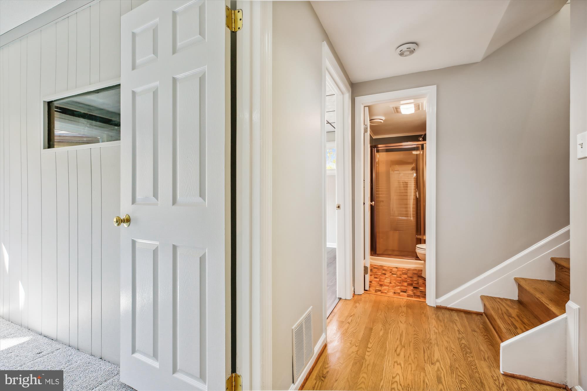 MANOR WOODS - Residential