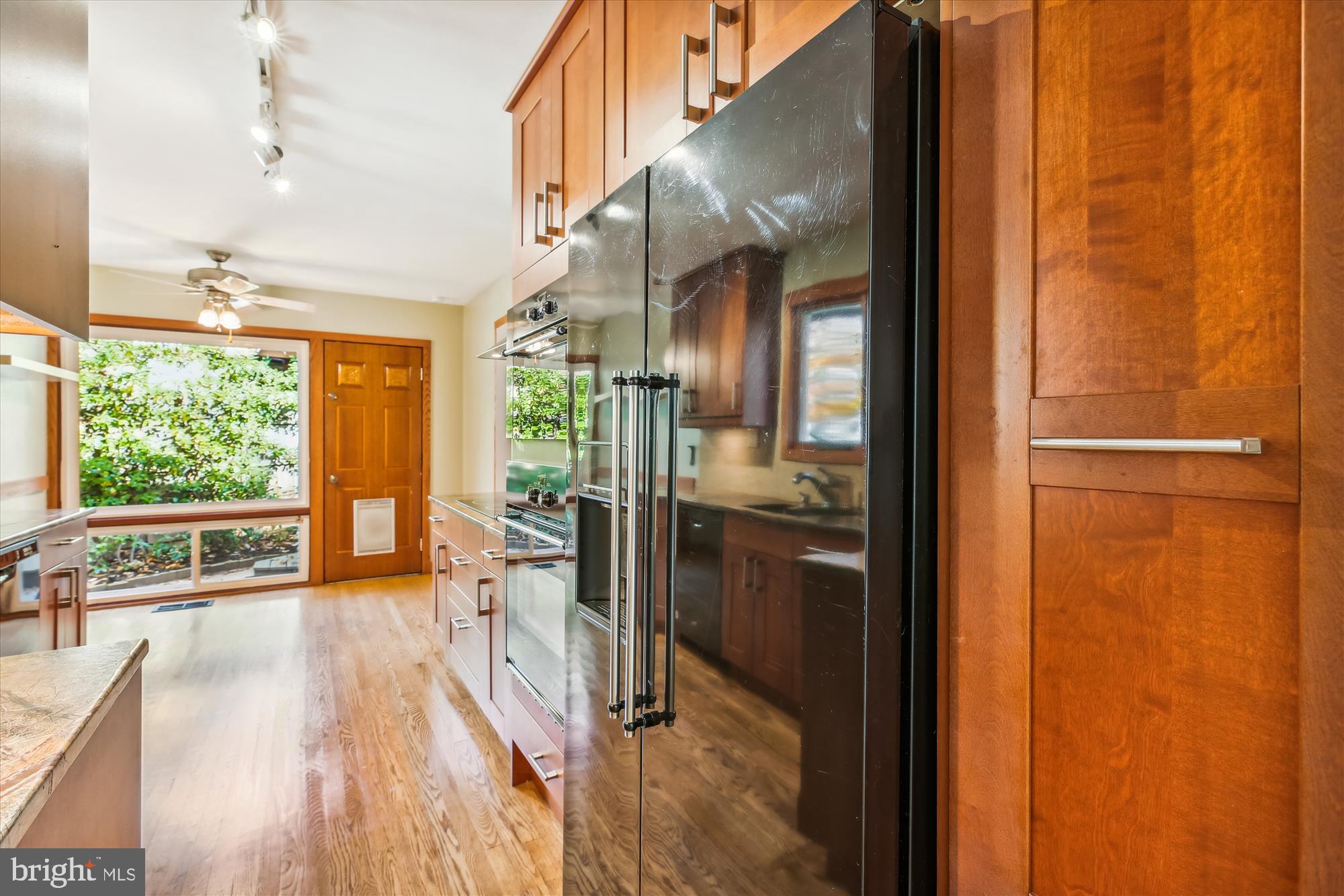 MANOR WOODS - Residential