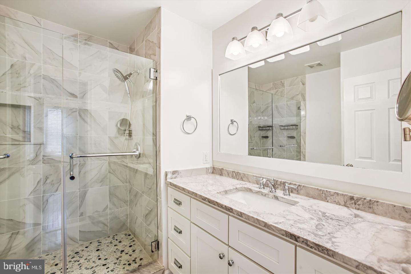 SHADOWBROOK - Residential