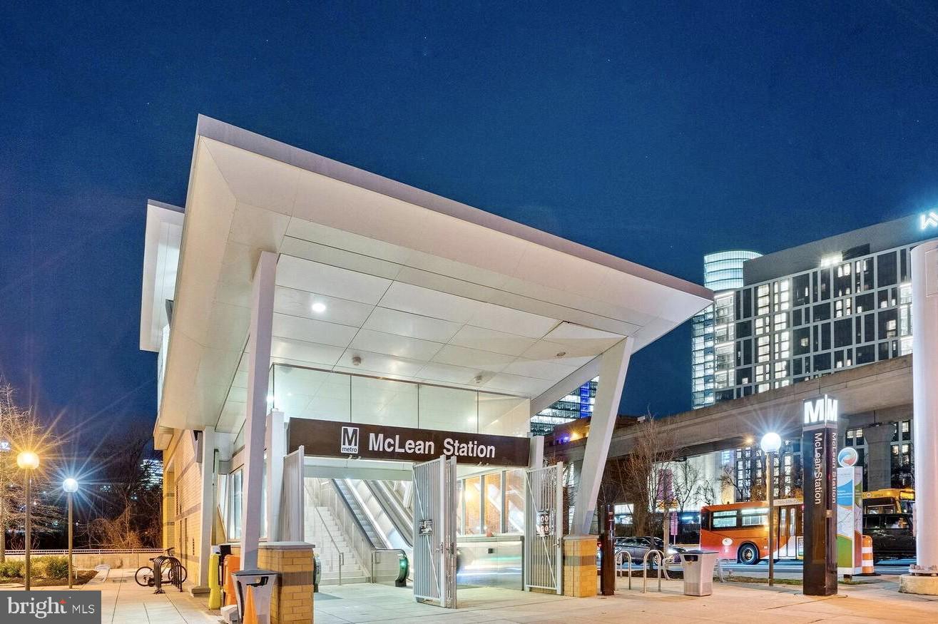 THE SIGNET - Residential