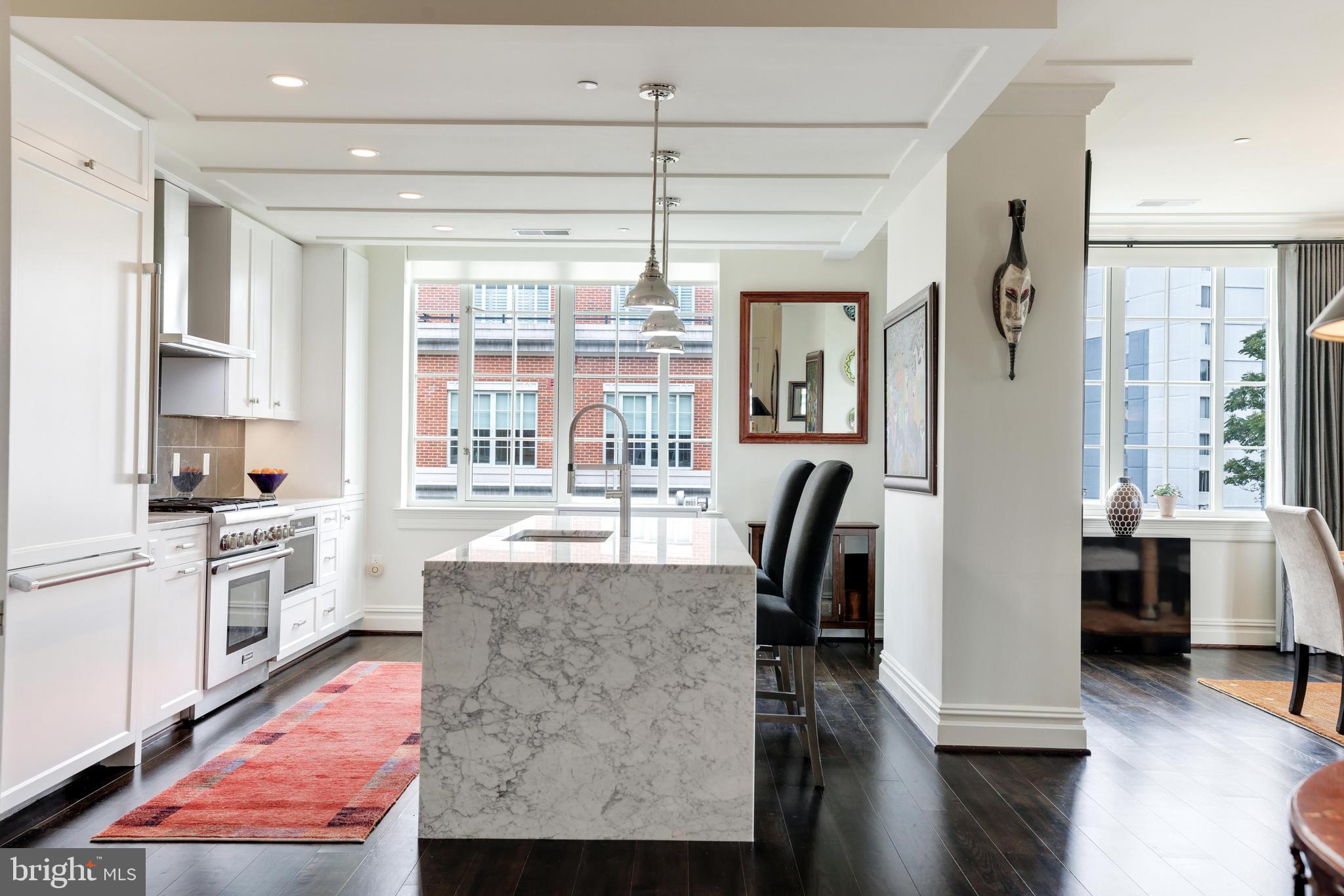 THE SIGNET - Residential