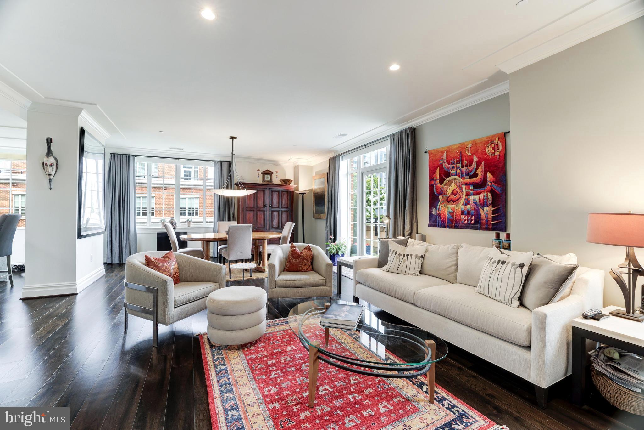 THE SIGNET - Residential