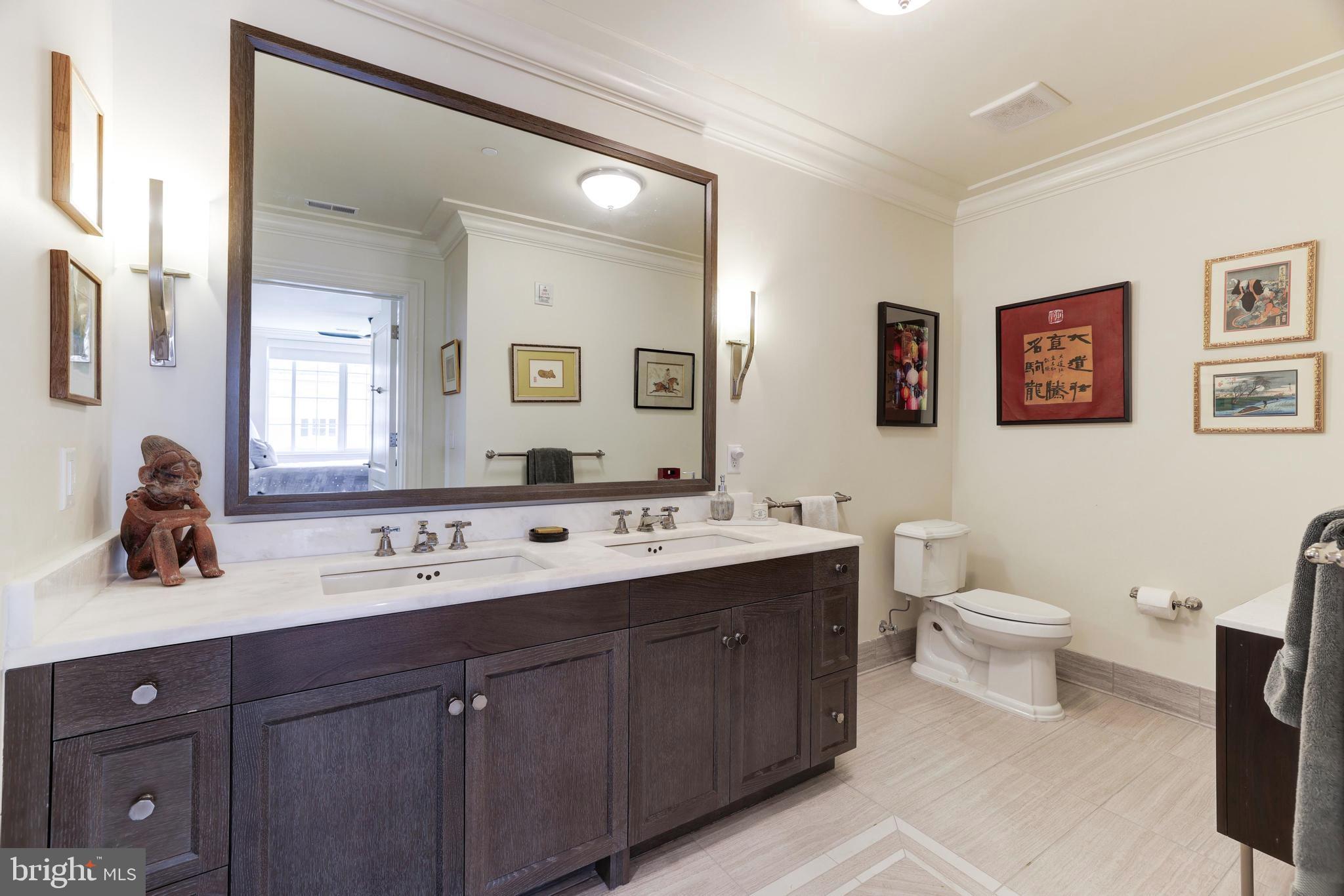 THE SIGNET - Residential