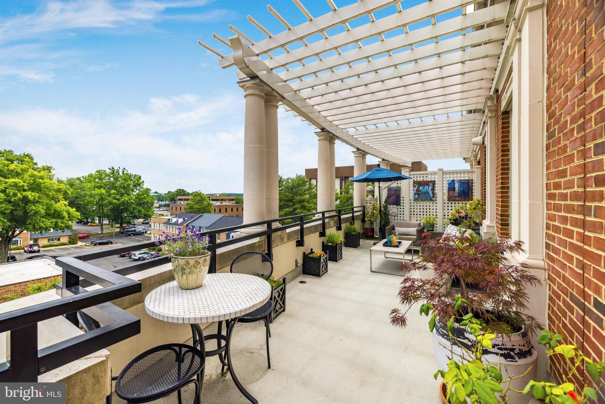 THE SIGNET - Residential