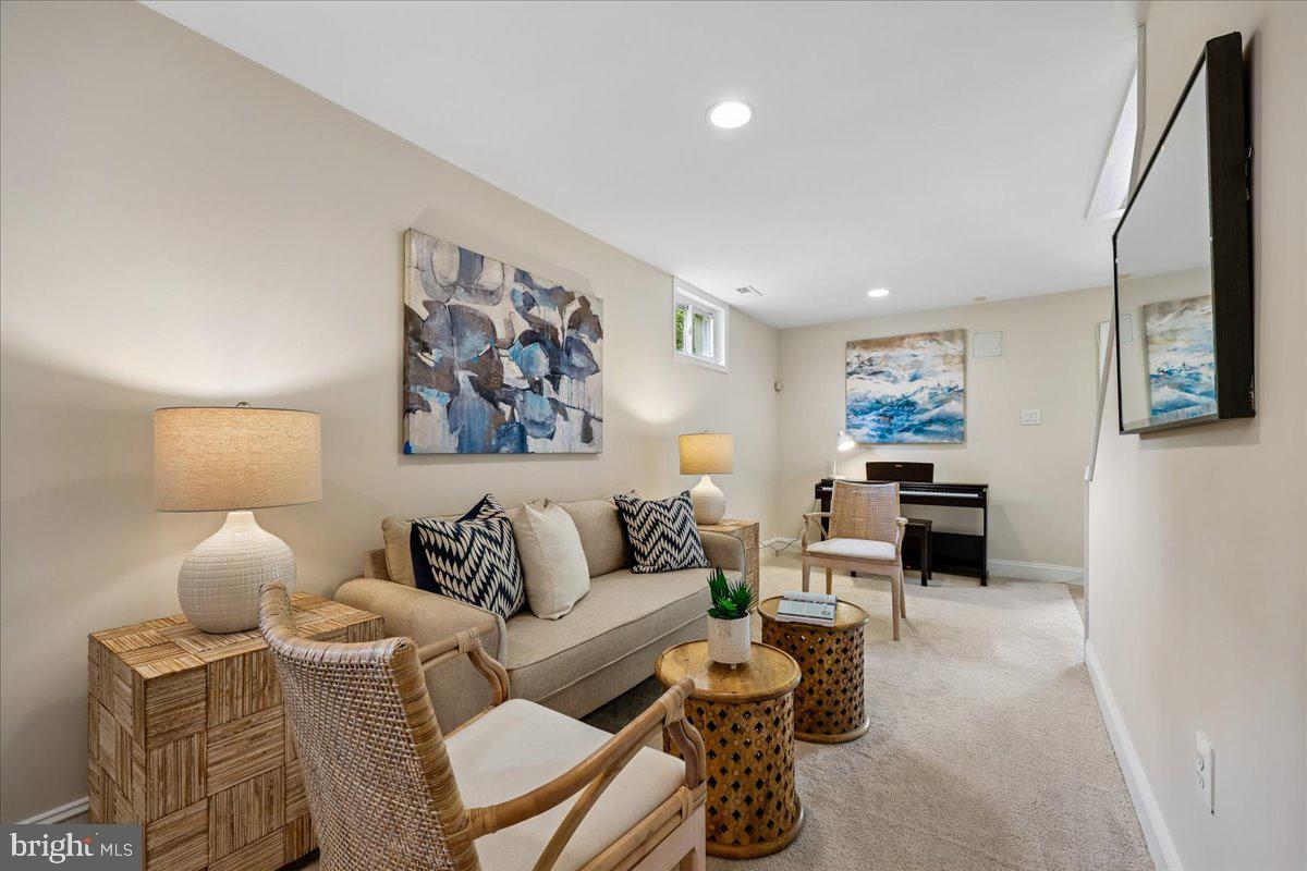 CAPITOL VIEW PARK - Residential