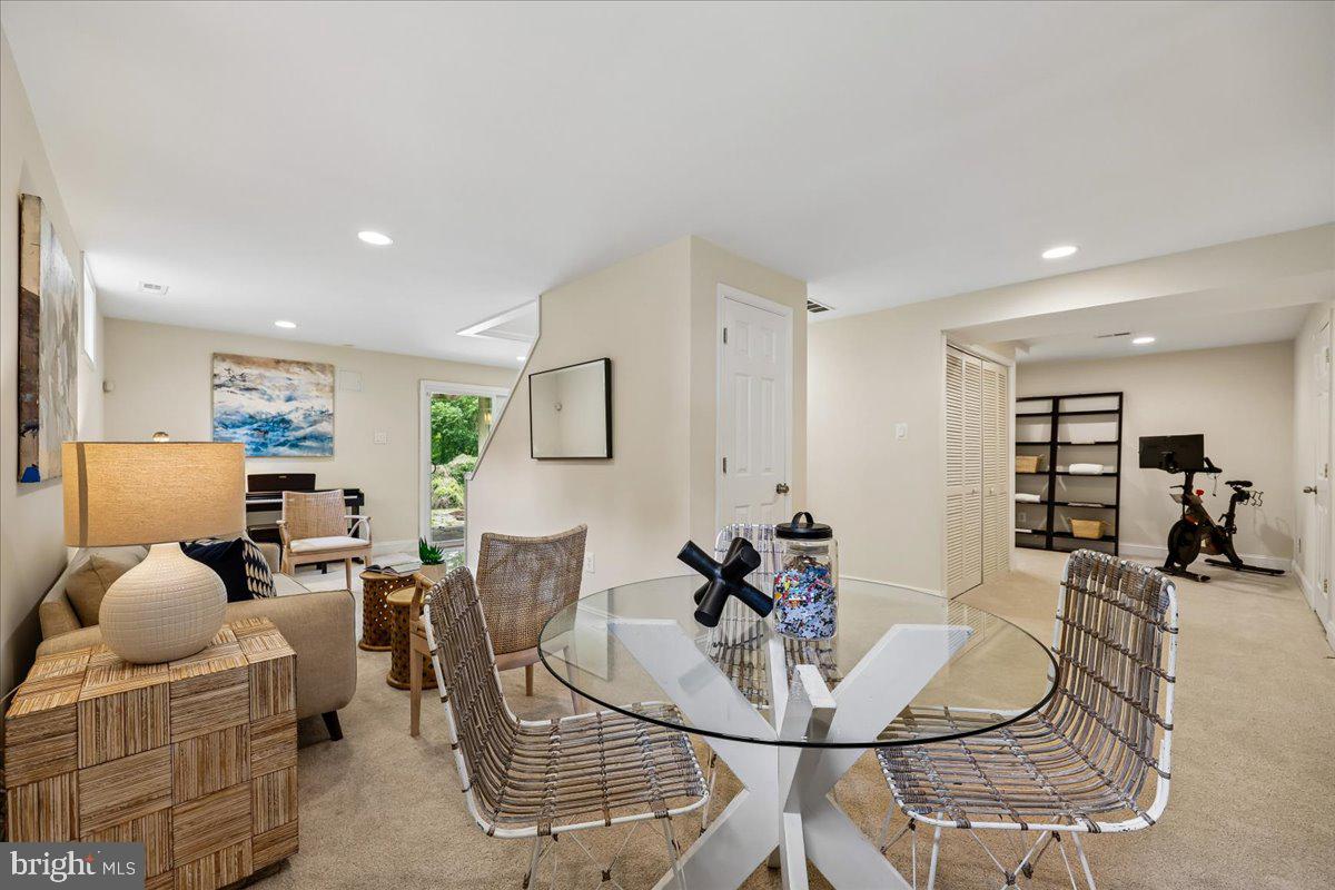 CAPITOL VIEW PARK - Residential