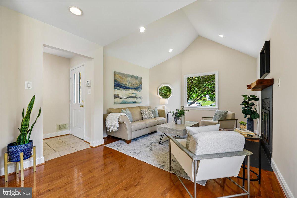 CAPITOL VIEW PARK - Residential