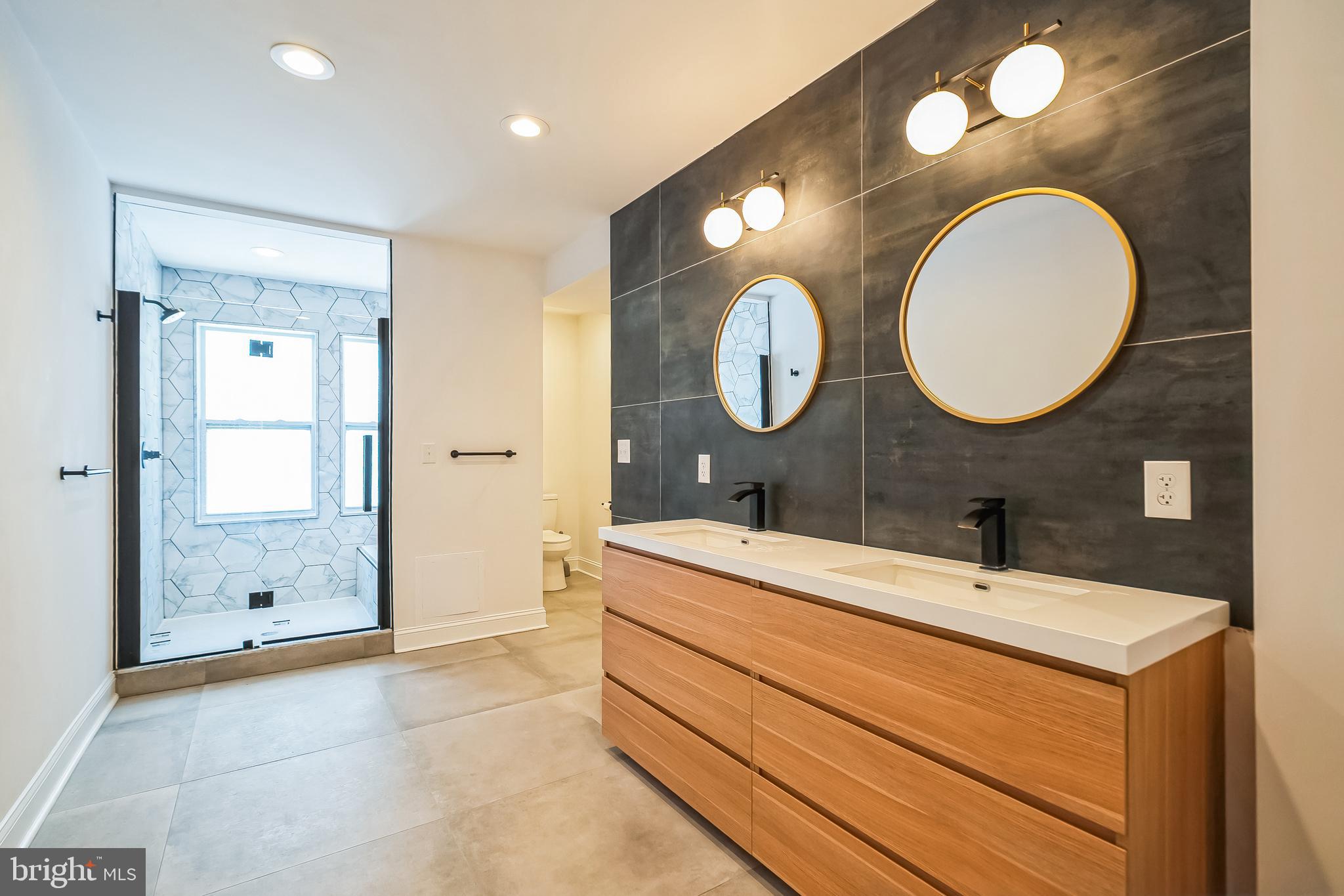 FAIRMOUNT - Residential