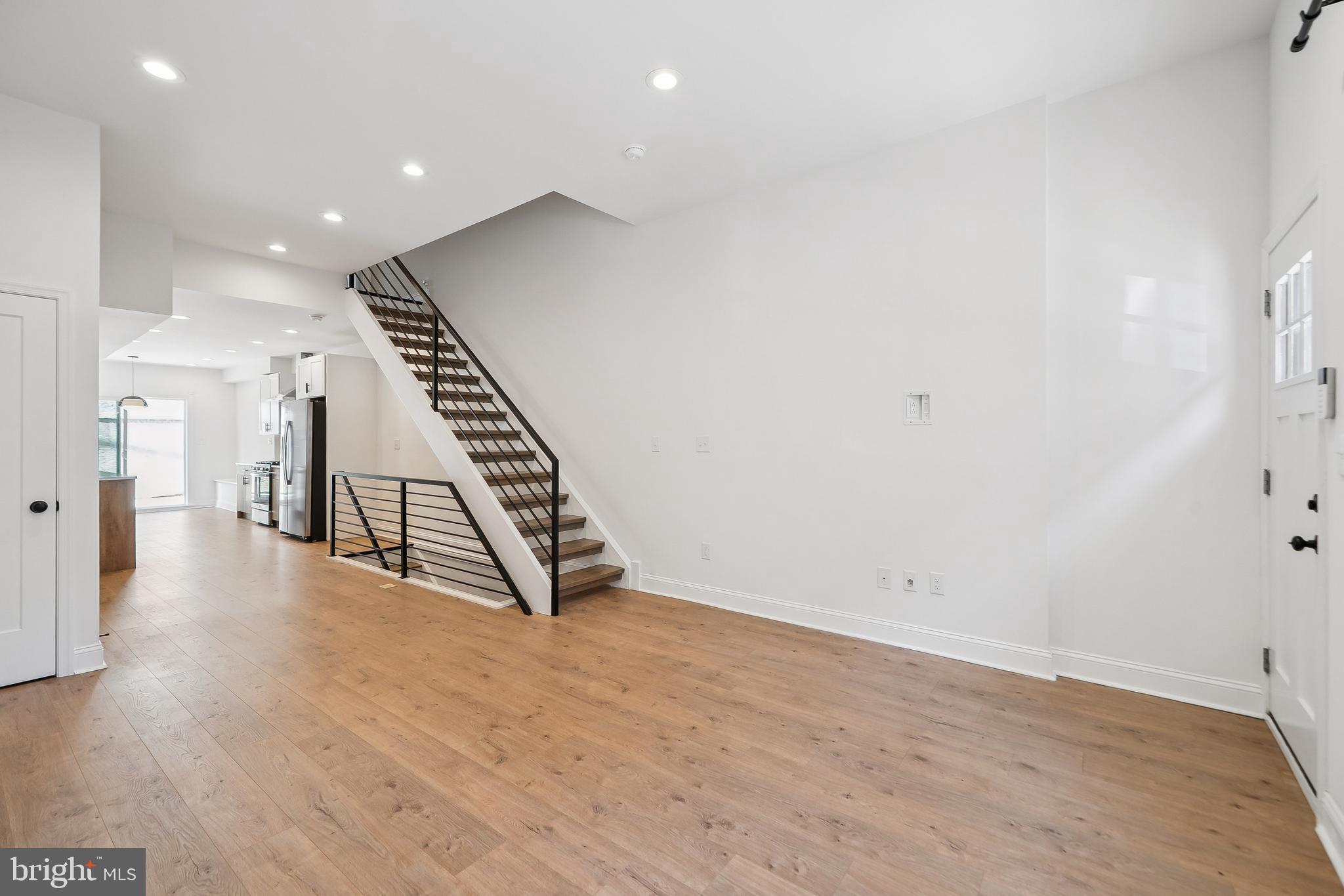 FAIRMOUNT - Residential