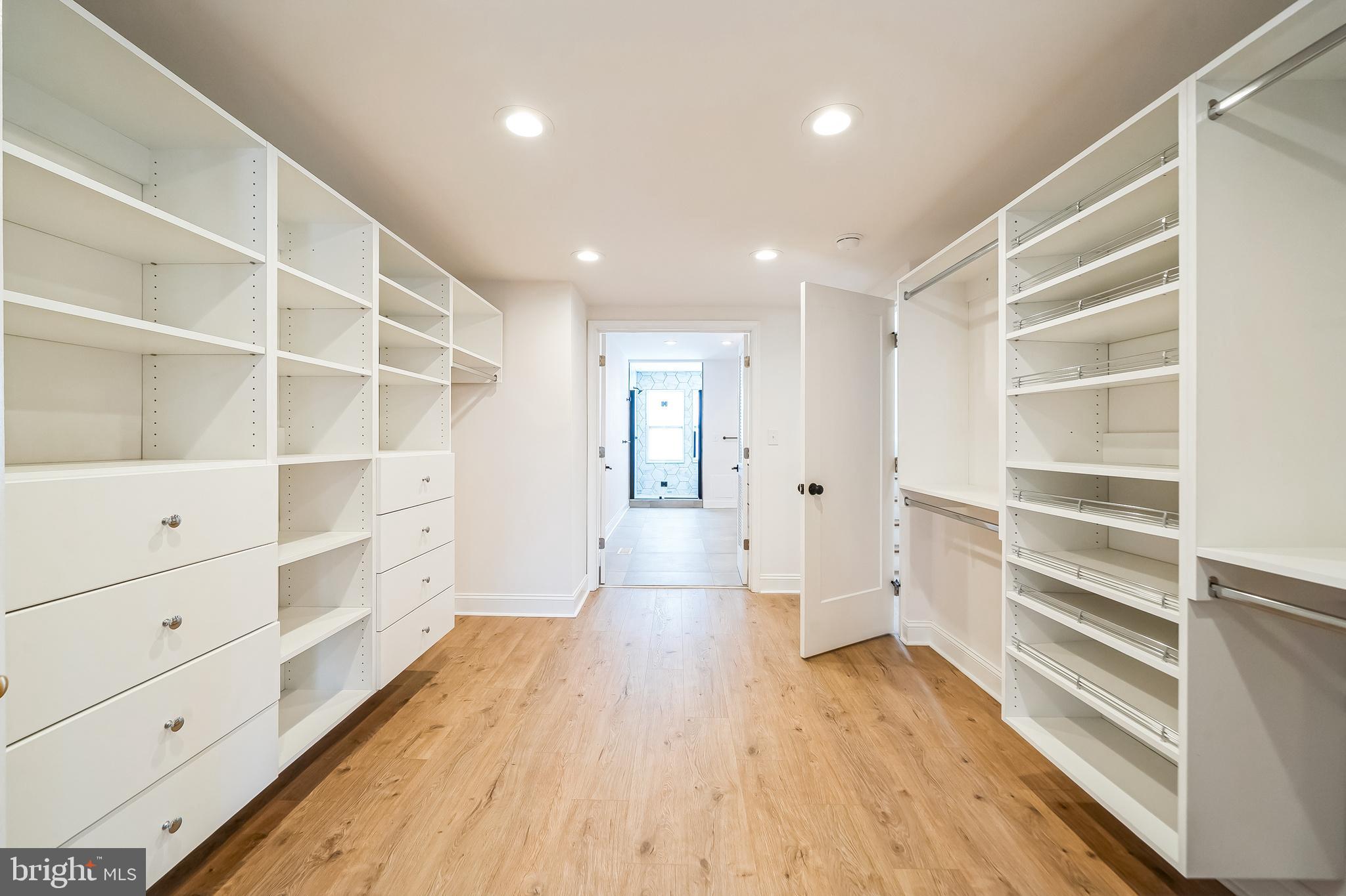 FAIRMOUNT - Residential